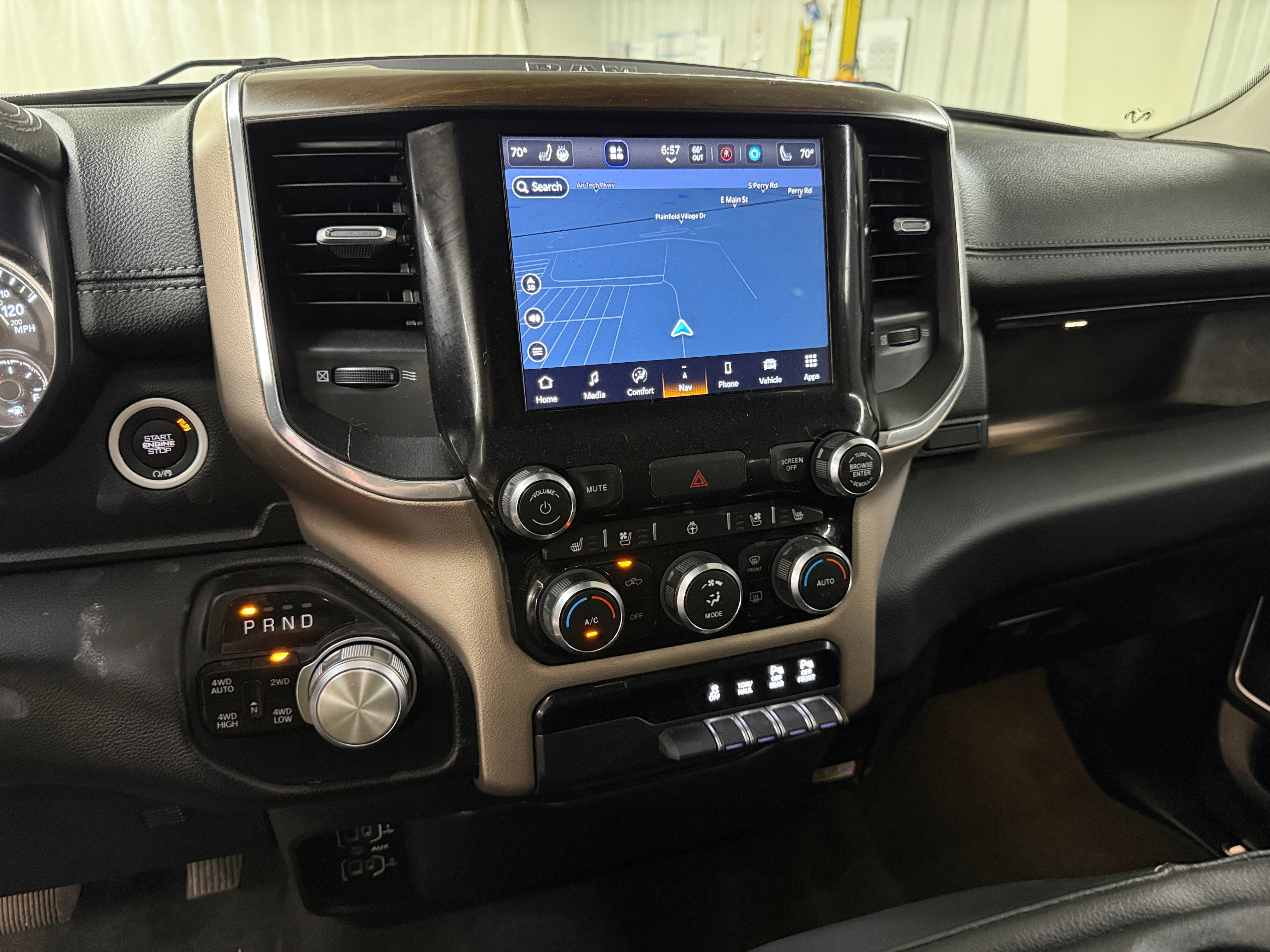2022 RAM Ram 1500 Pickup Laramie - Photo 15