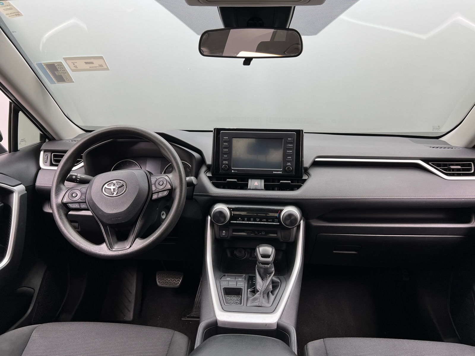 Thumbnail: 2021 Toyota RAV4 - 3