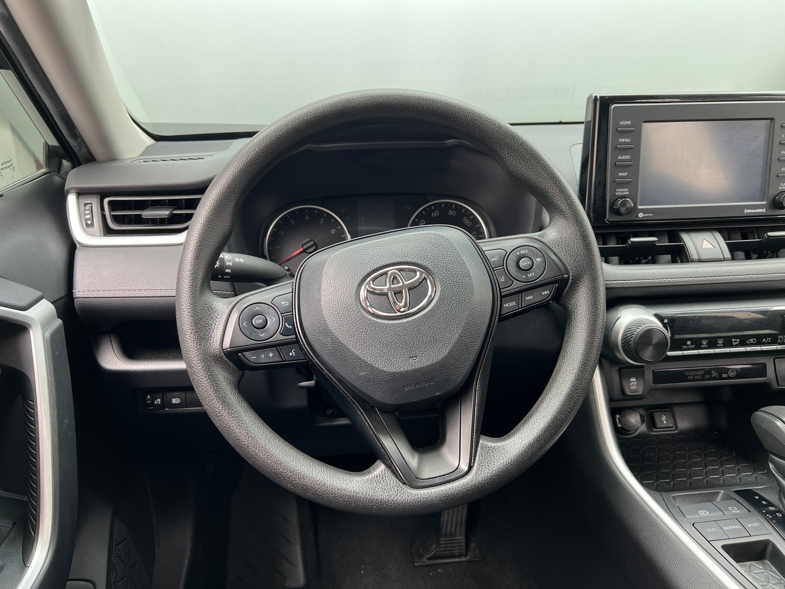 Thumbnail: 2021 Toyota RAV4 - 5