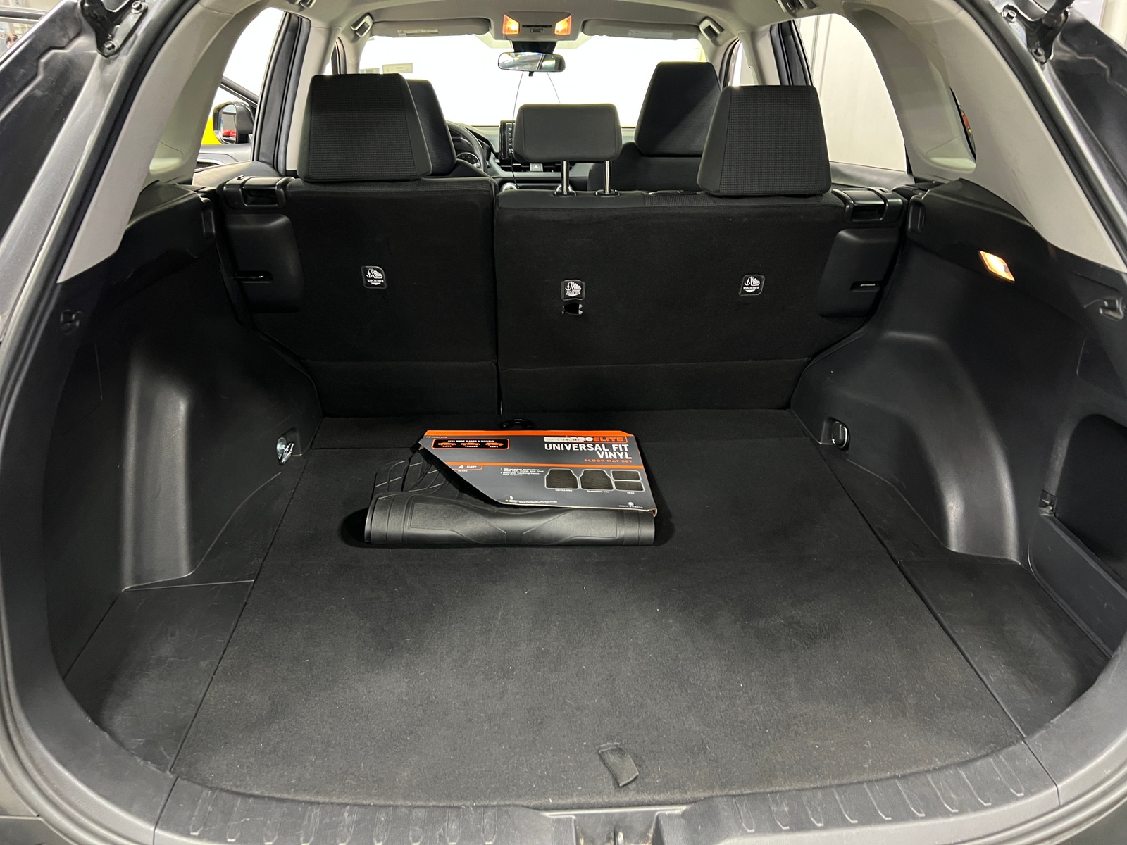 Thumbnail: 2021 Toyota RAV4 - 7