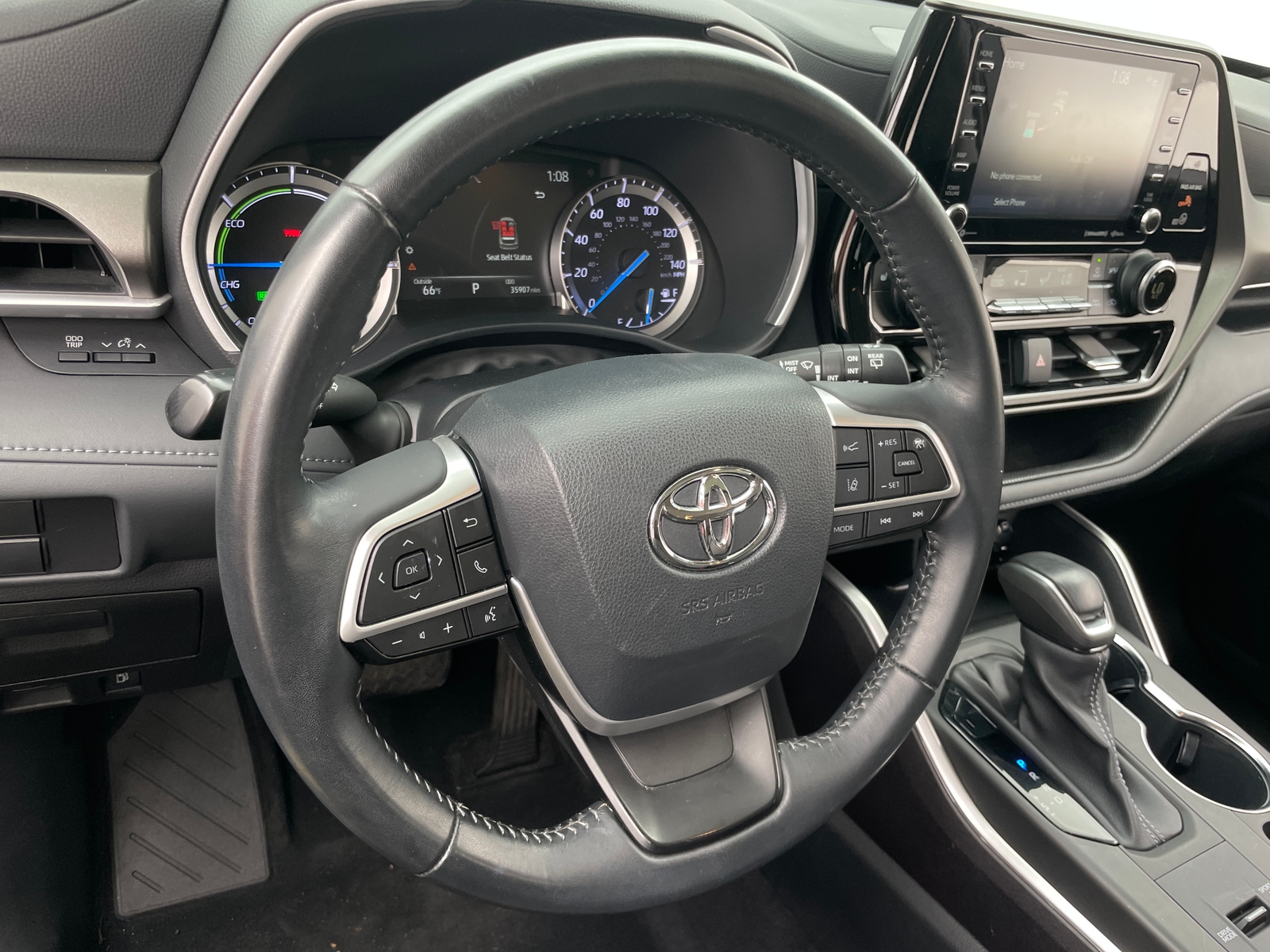 Thumbnail: 2022 Toyota Highlander - 4