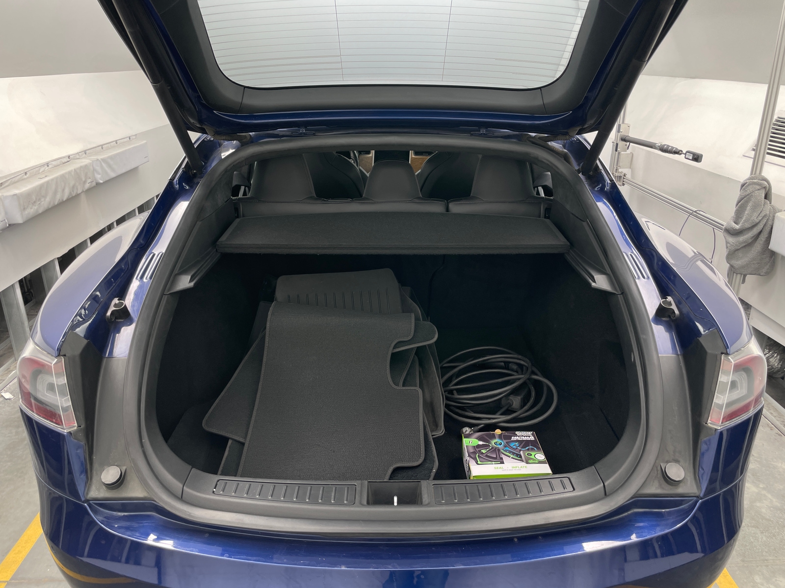 Thumbnail: 2019 Tesla Model S - 6