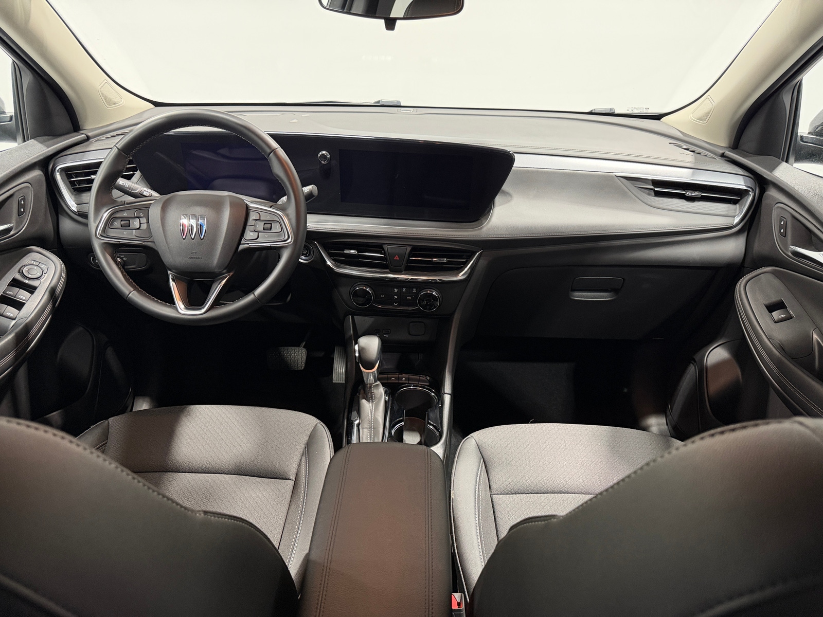 Thumbnail: 2025 Buick Encore GX - 3