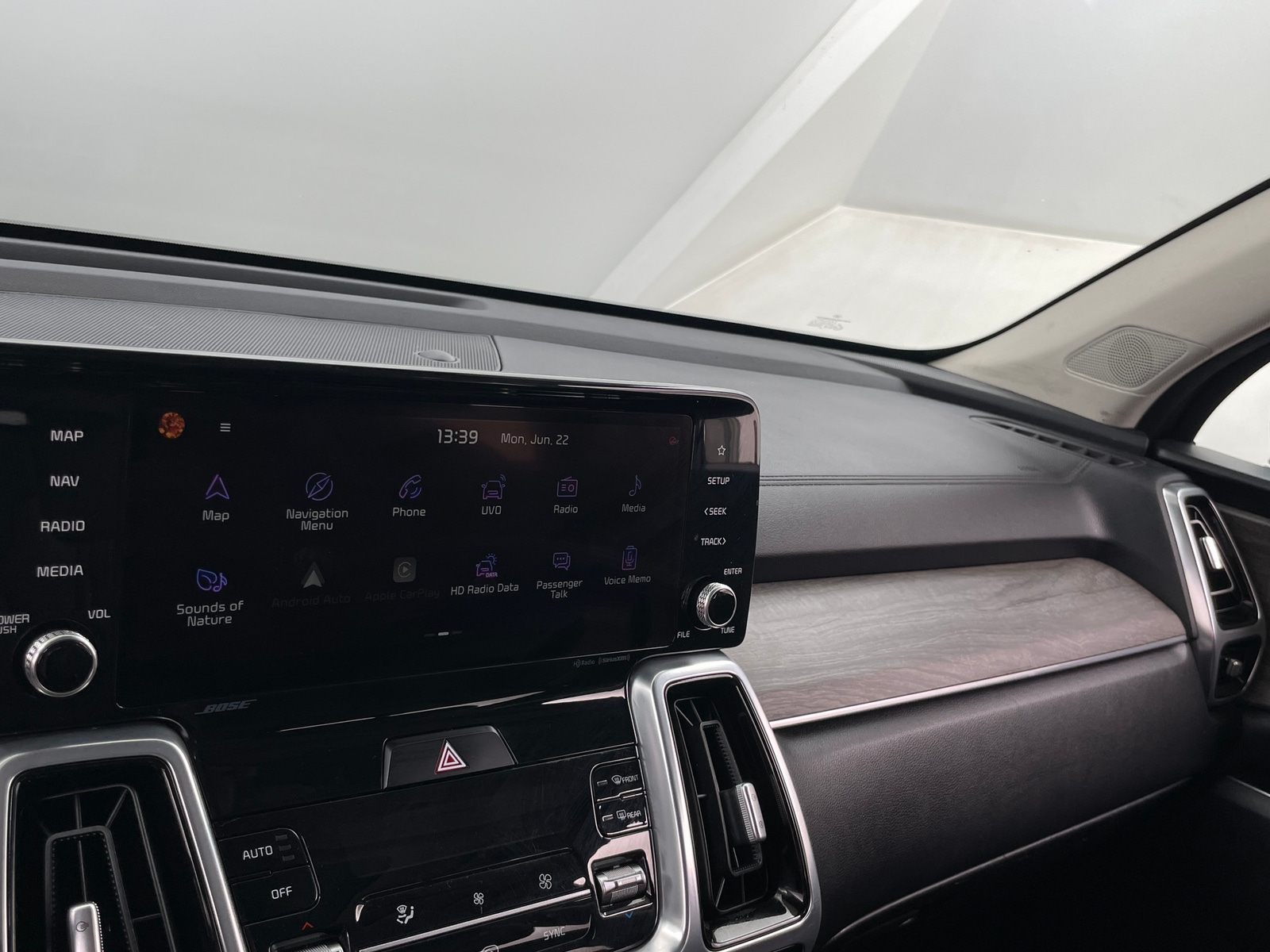 Thumbnail: 2021 Kia Sorento - 3