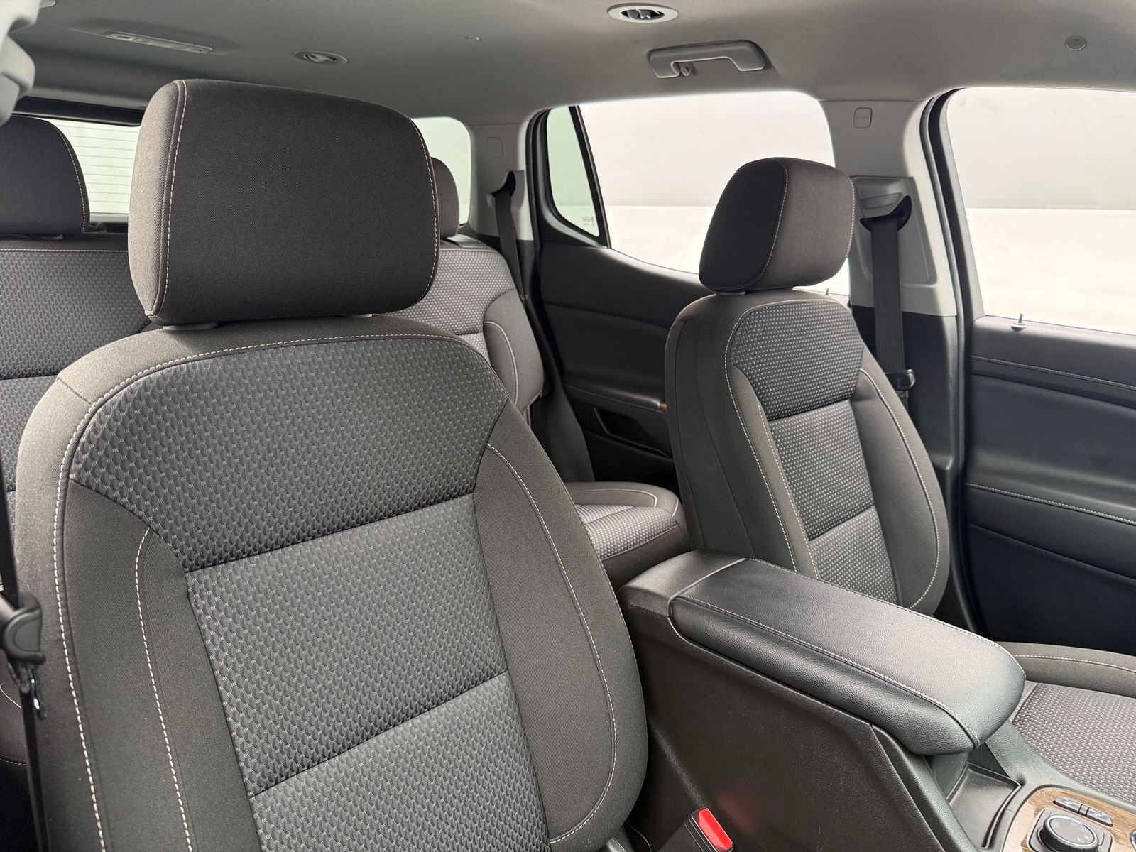 Thumbnail: 2023 GMC Acadia - 2