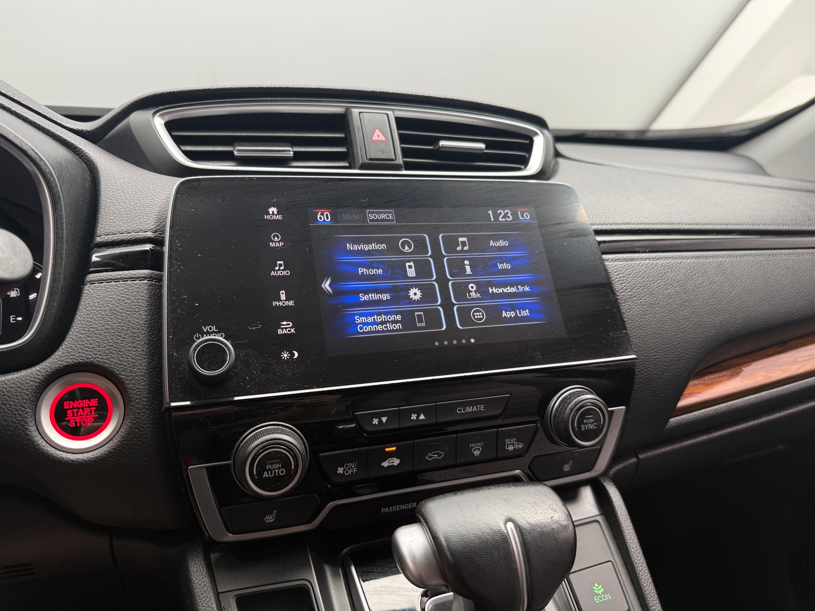 Thumbnail: 2017 Honda CR-V - 3