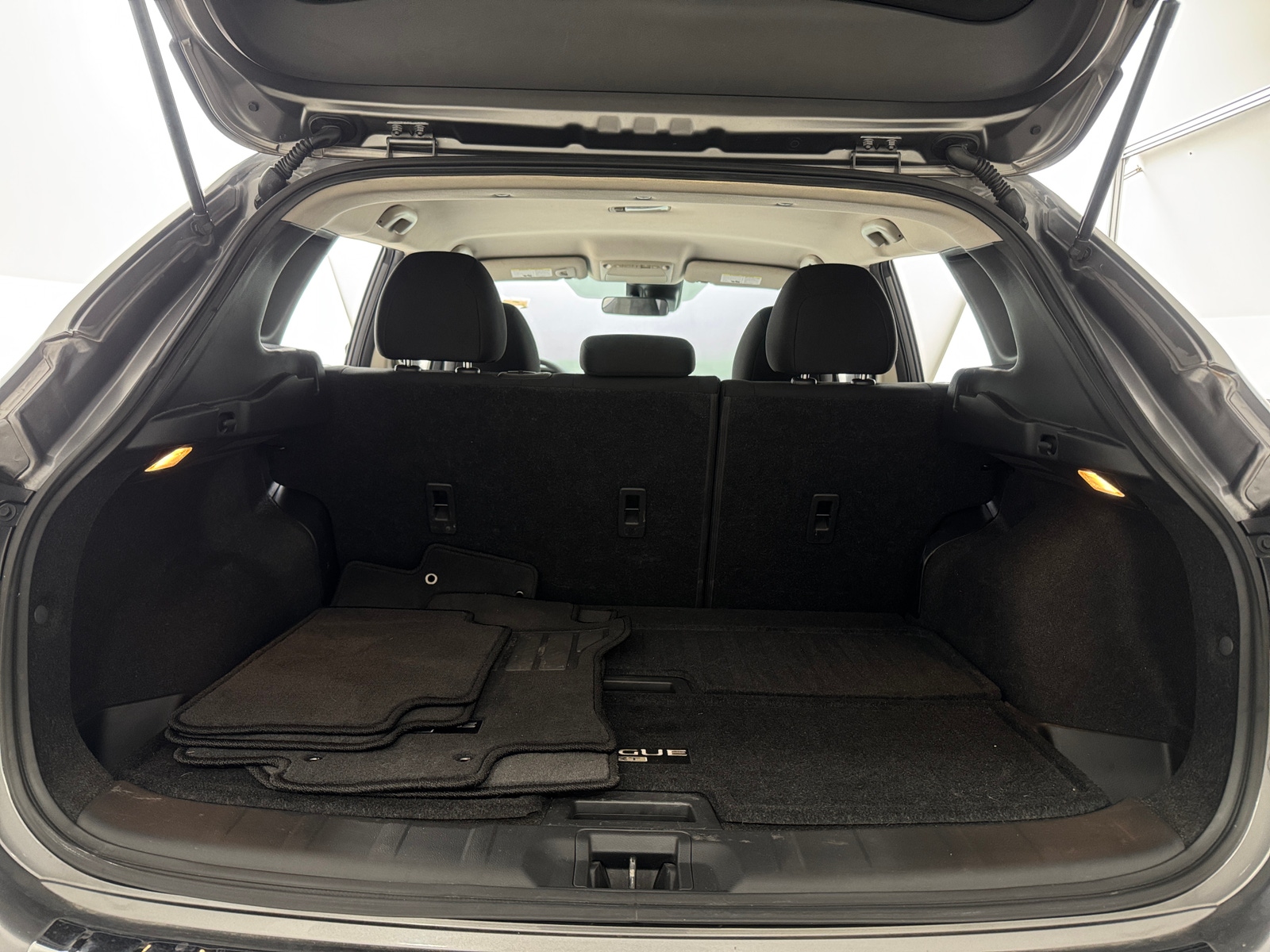Thumbnail: 2021 Nissan Rogue Sport - 7