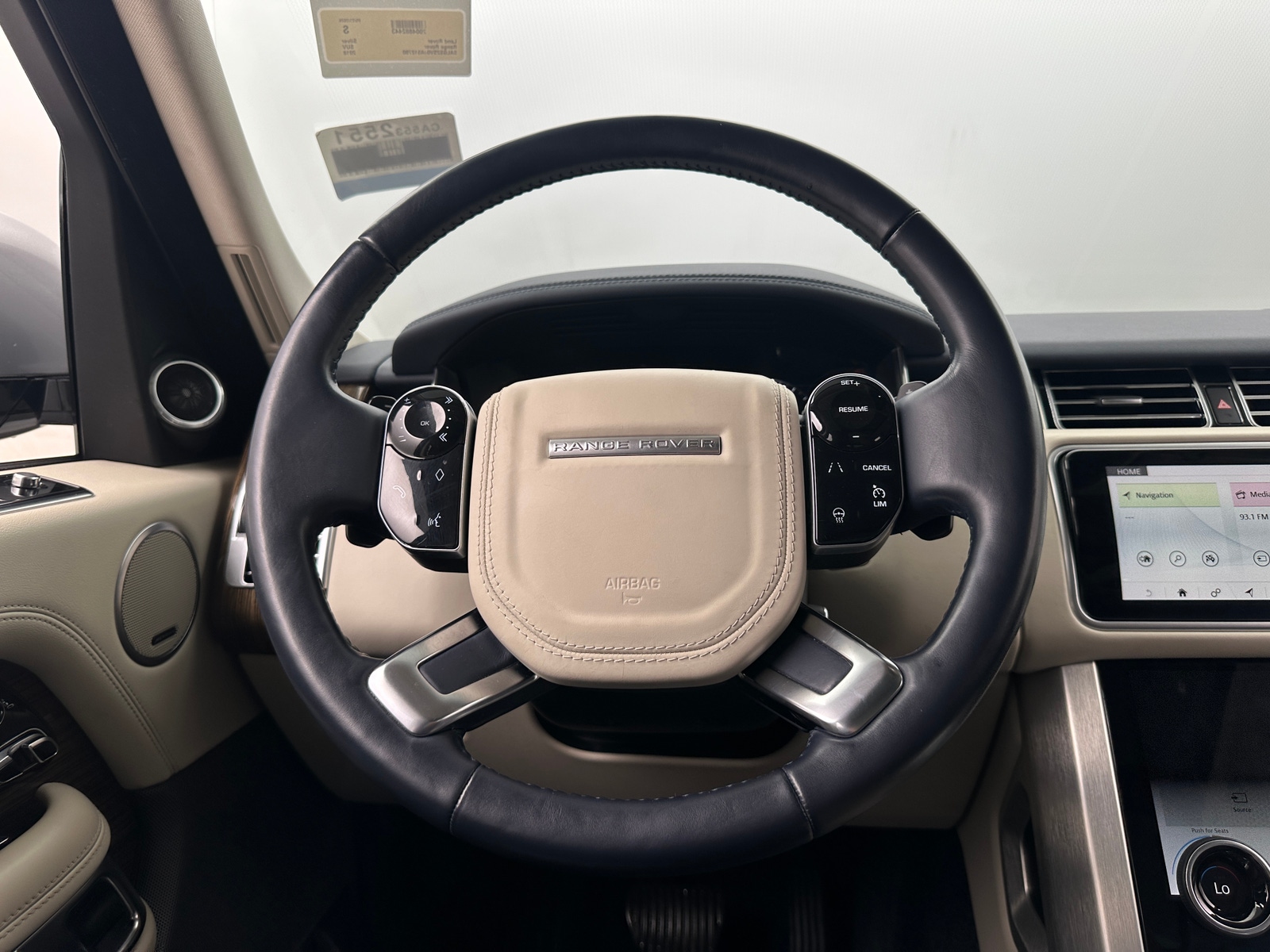 Thumbnail: 2018 Land Rover Range Rover - 4
