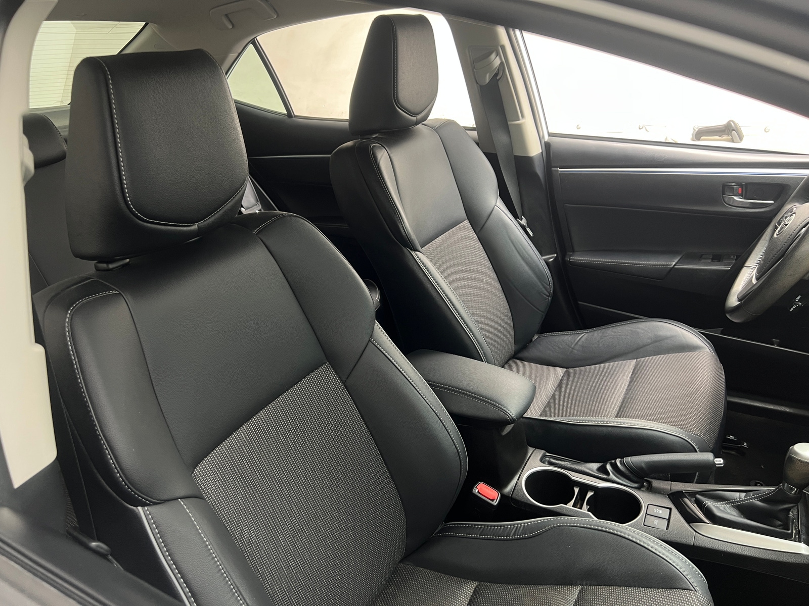 Thumbnail: 2014 Toyota Corolla - 2
