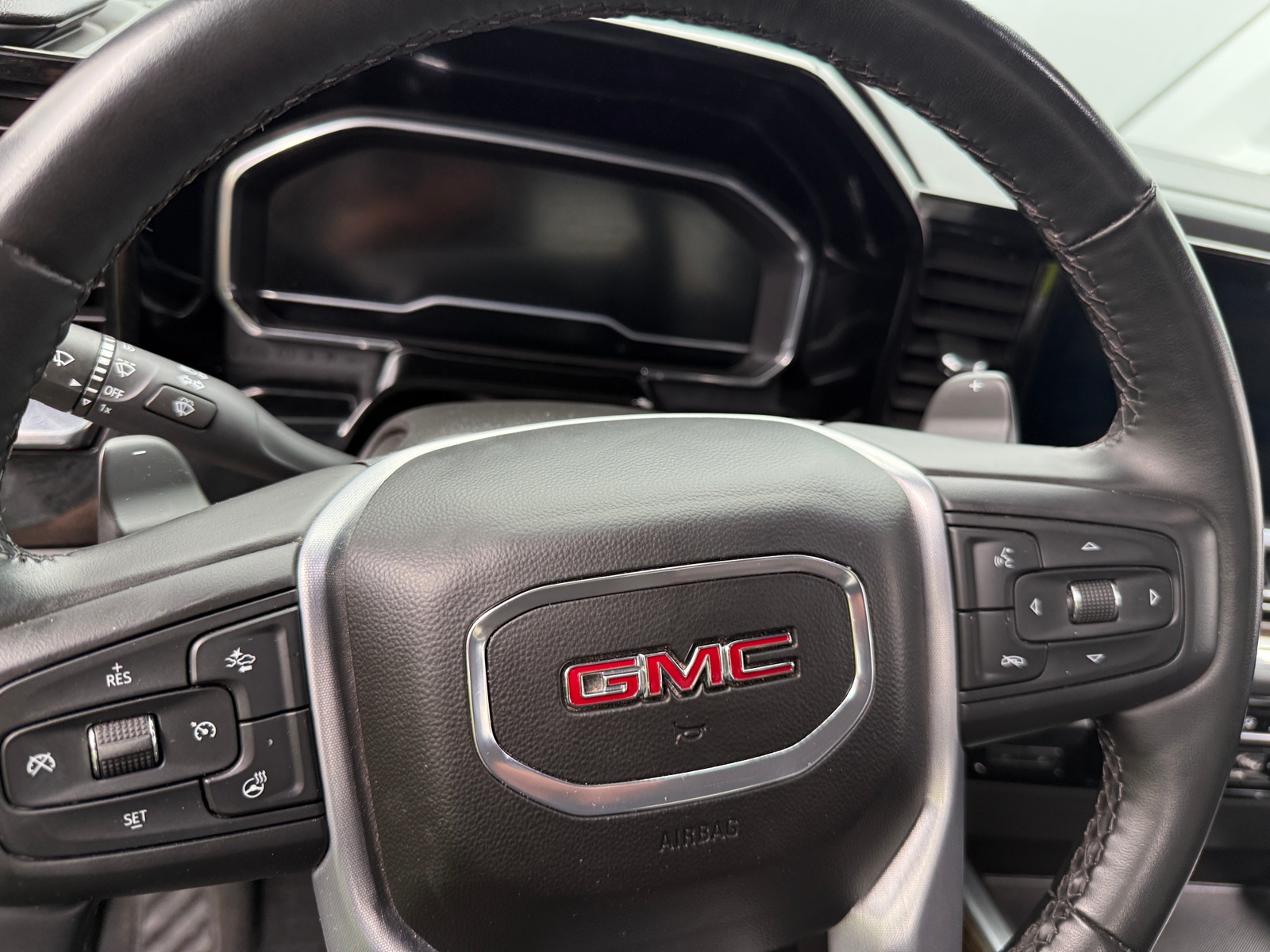 Thumbnail: 2023 GMC Sierra 1500 - 5