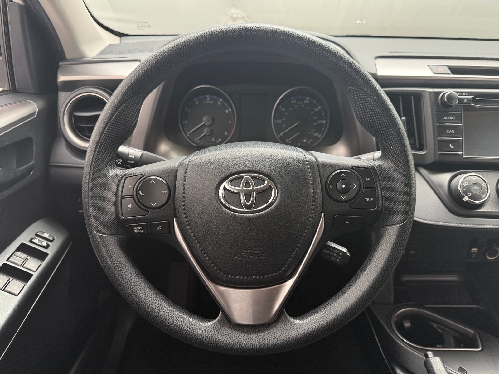 Thumbnail: 2017 Toyota RAV4 - 5