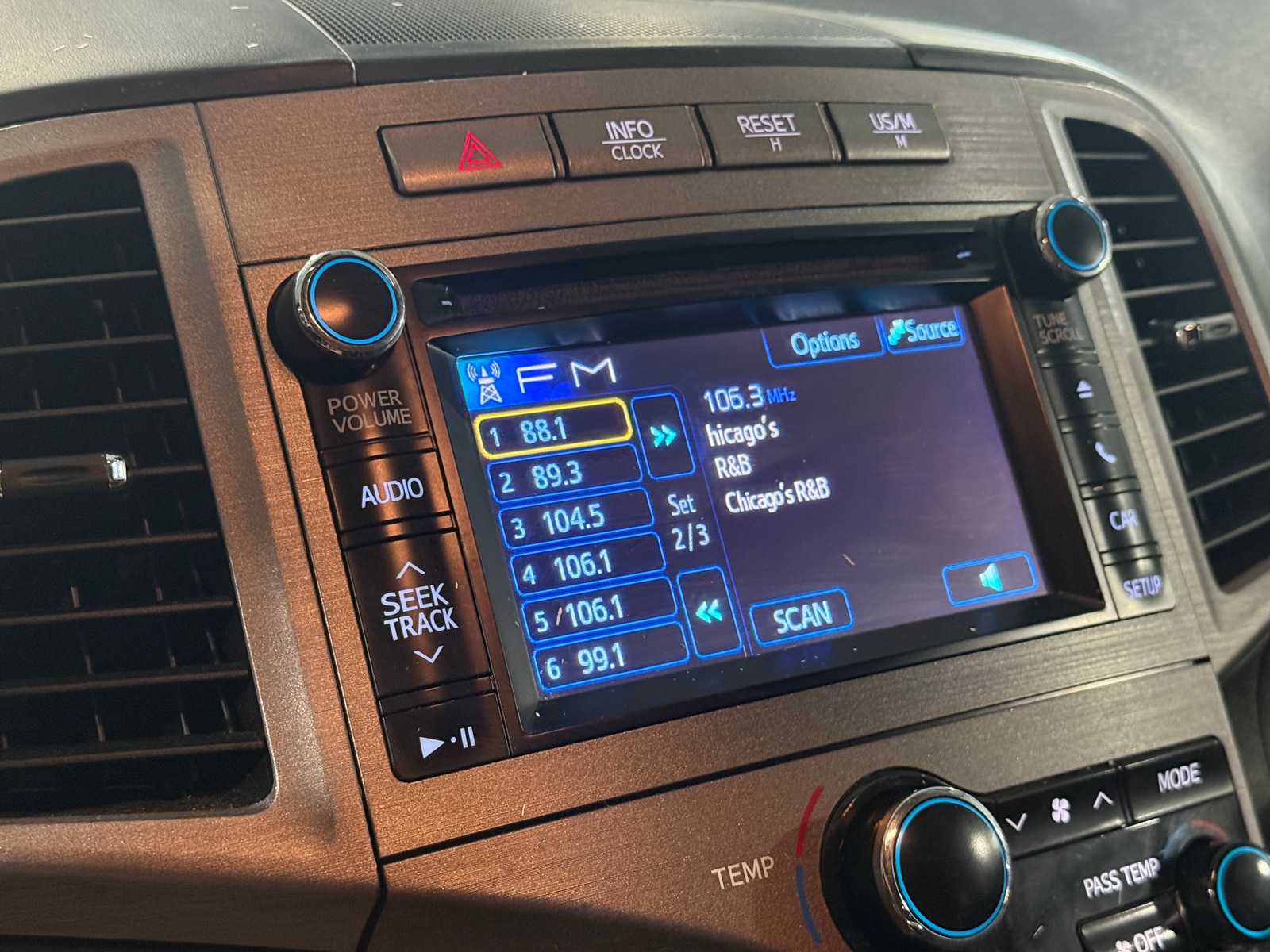 Thumbnail: 2014 Toyota Venza - 4