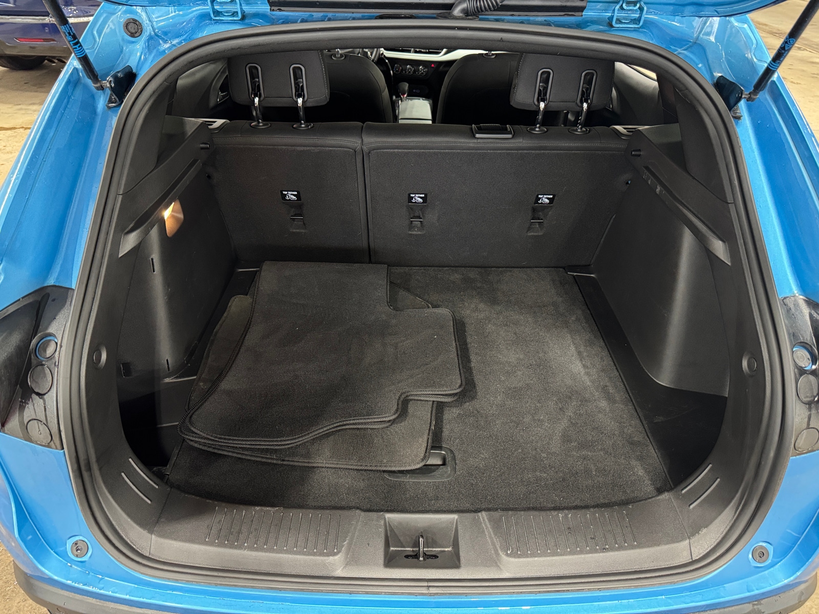 Thumbnail: 2025 Chevrolet Trax - 7
