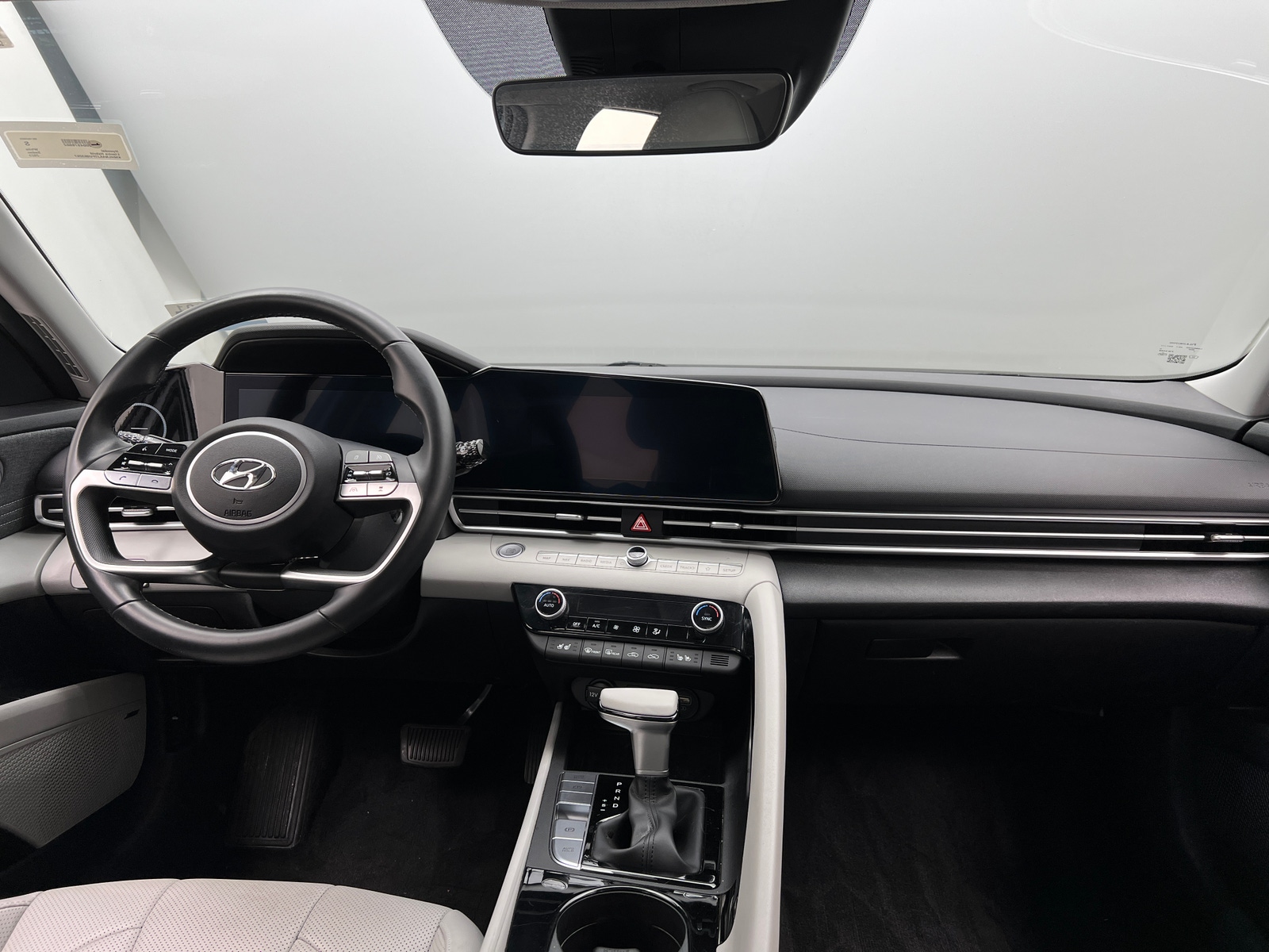 Thumbnail: 2023 Hyundai Elantra - 2