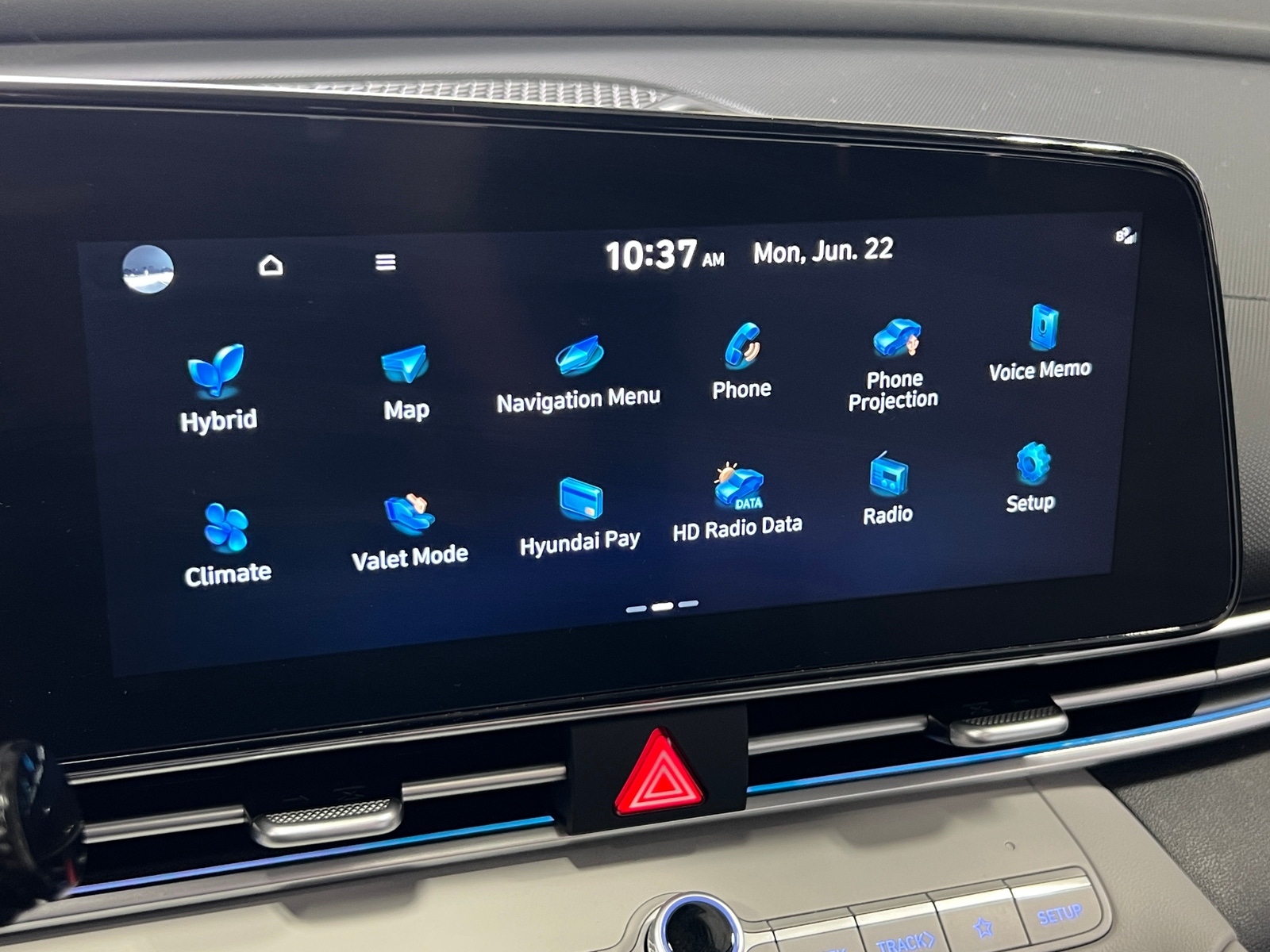 Thumbnail: 2023 Hyundai Elantra - 3