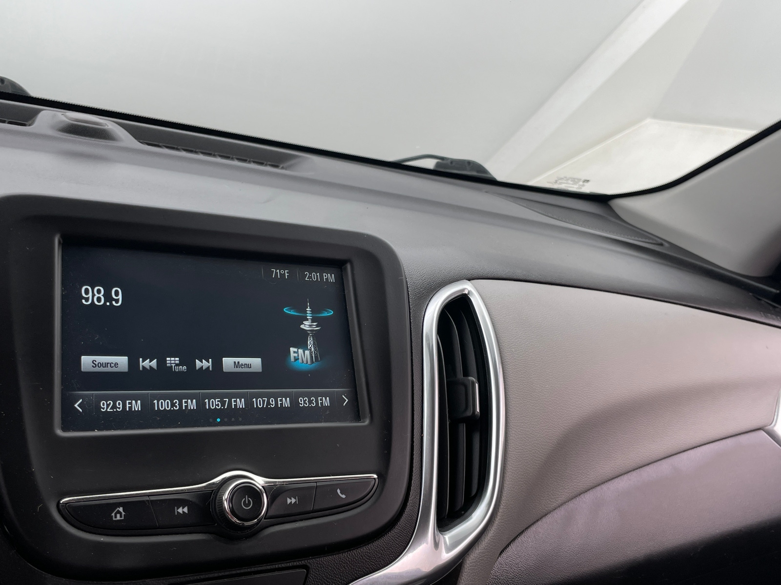 Thumbnail: 2018 Chevrolet Equinox - 4