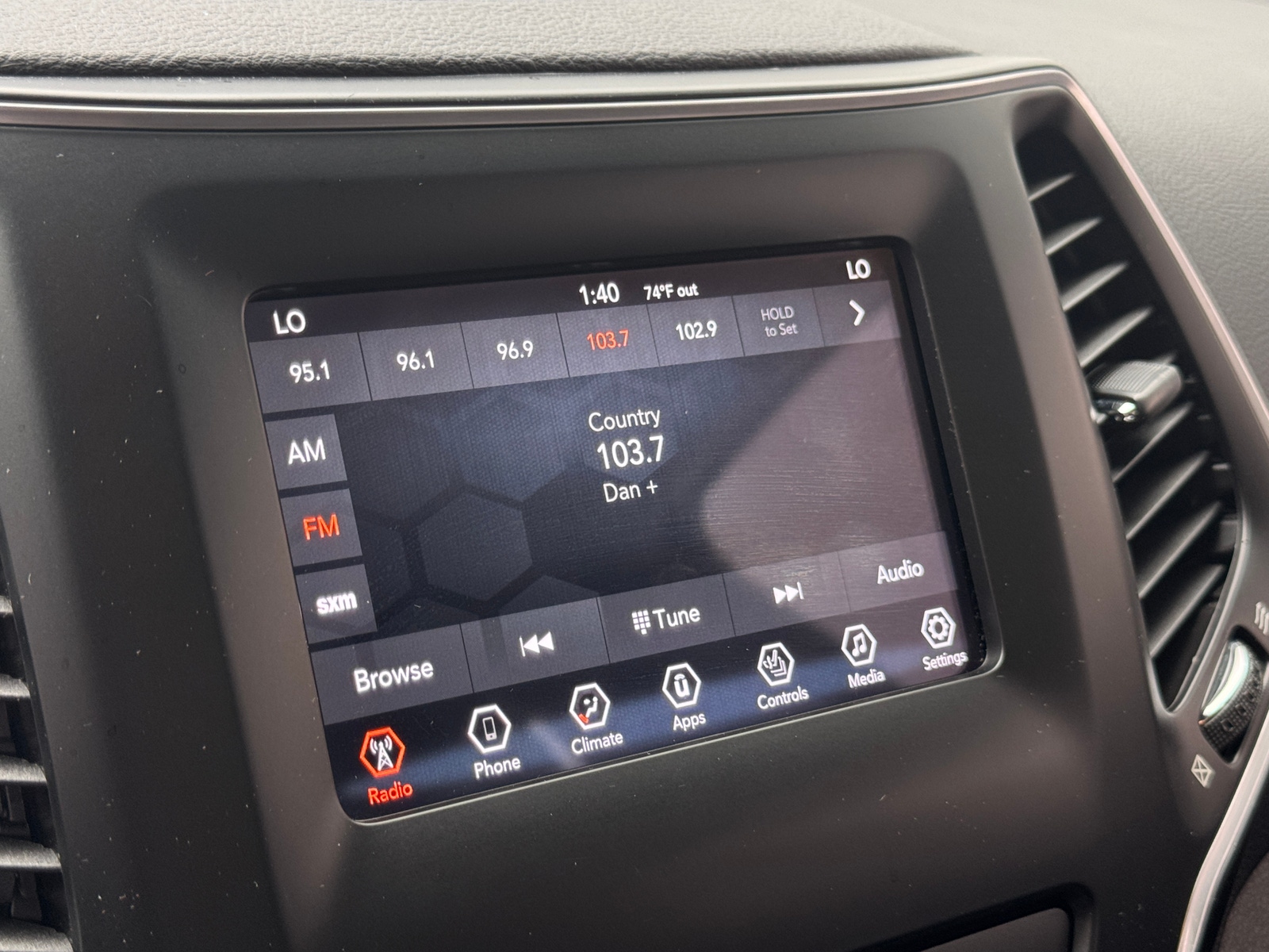 Thumbnail: 2020 Jeep Cherokee - 4