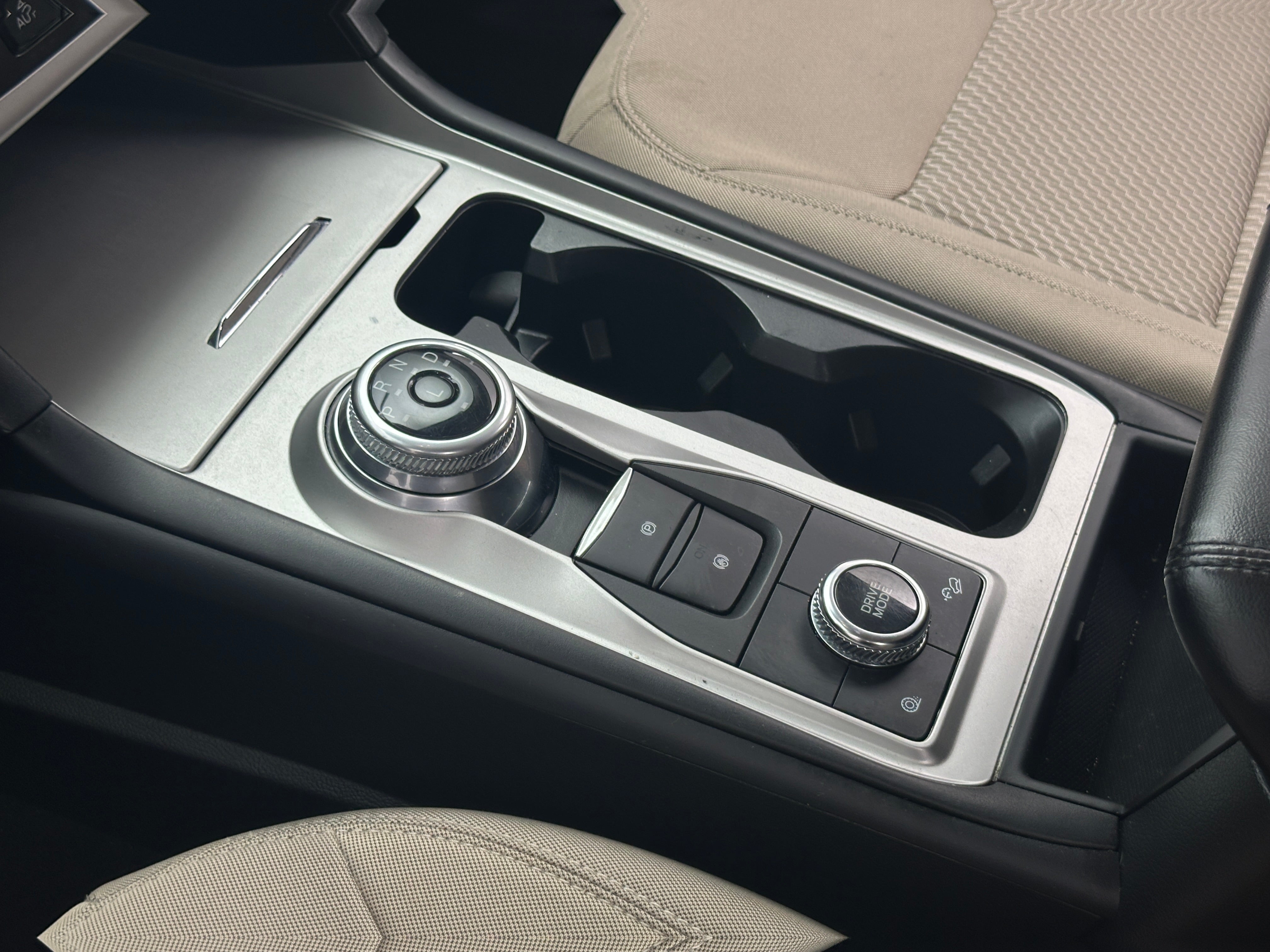 2023 Ford Explorer Base - Photo 20