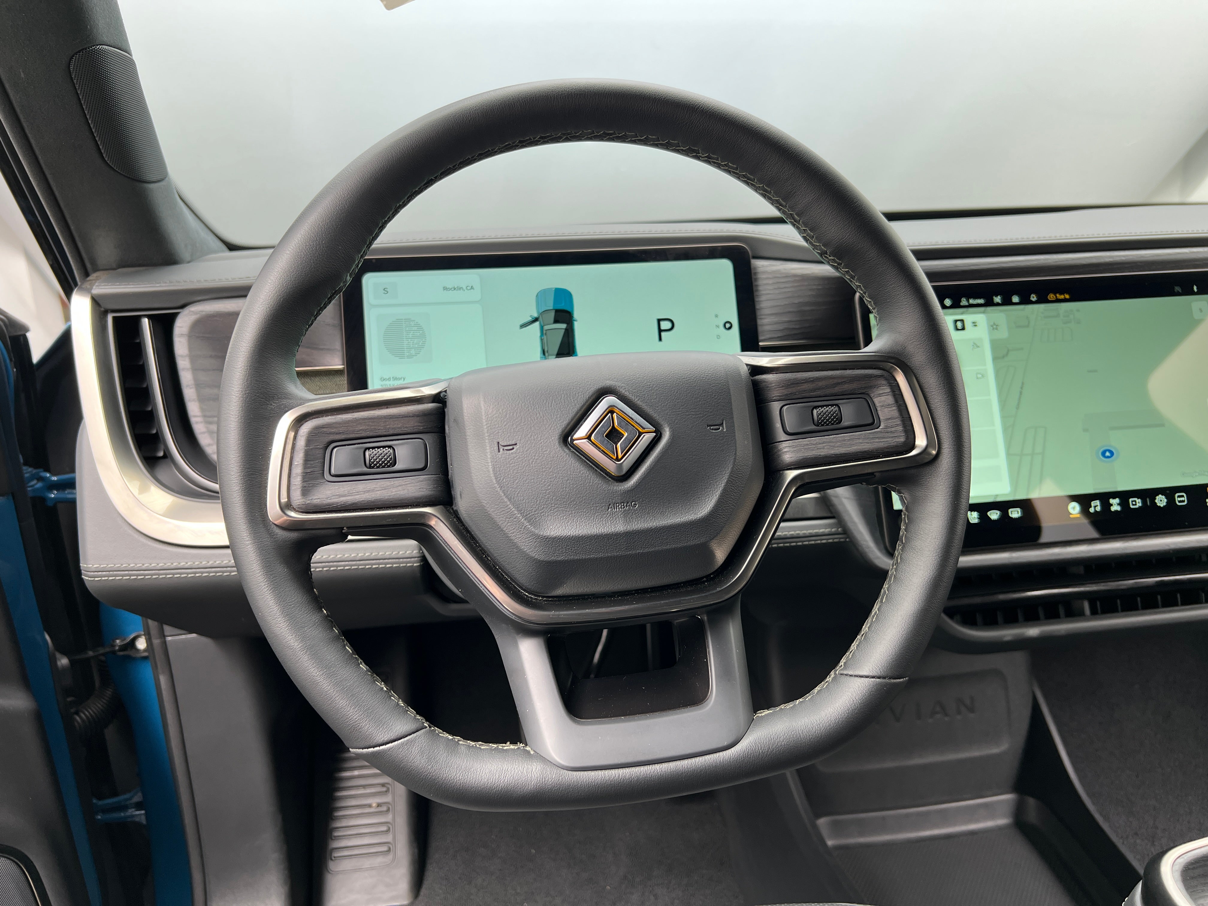 Used 2025 Rivian R1S Adventure with VIN 7PDSGBBA6SN048414 for sale in Auburn, WA