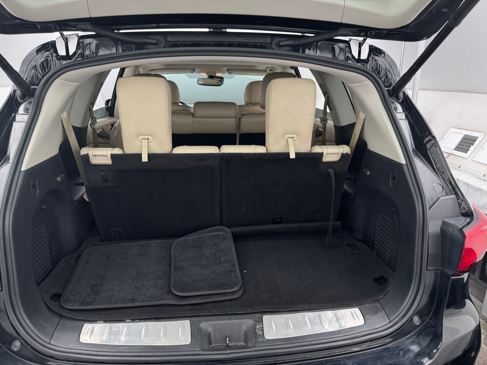 Thumbnail: 2019 INFINITI QX60 - 6
