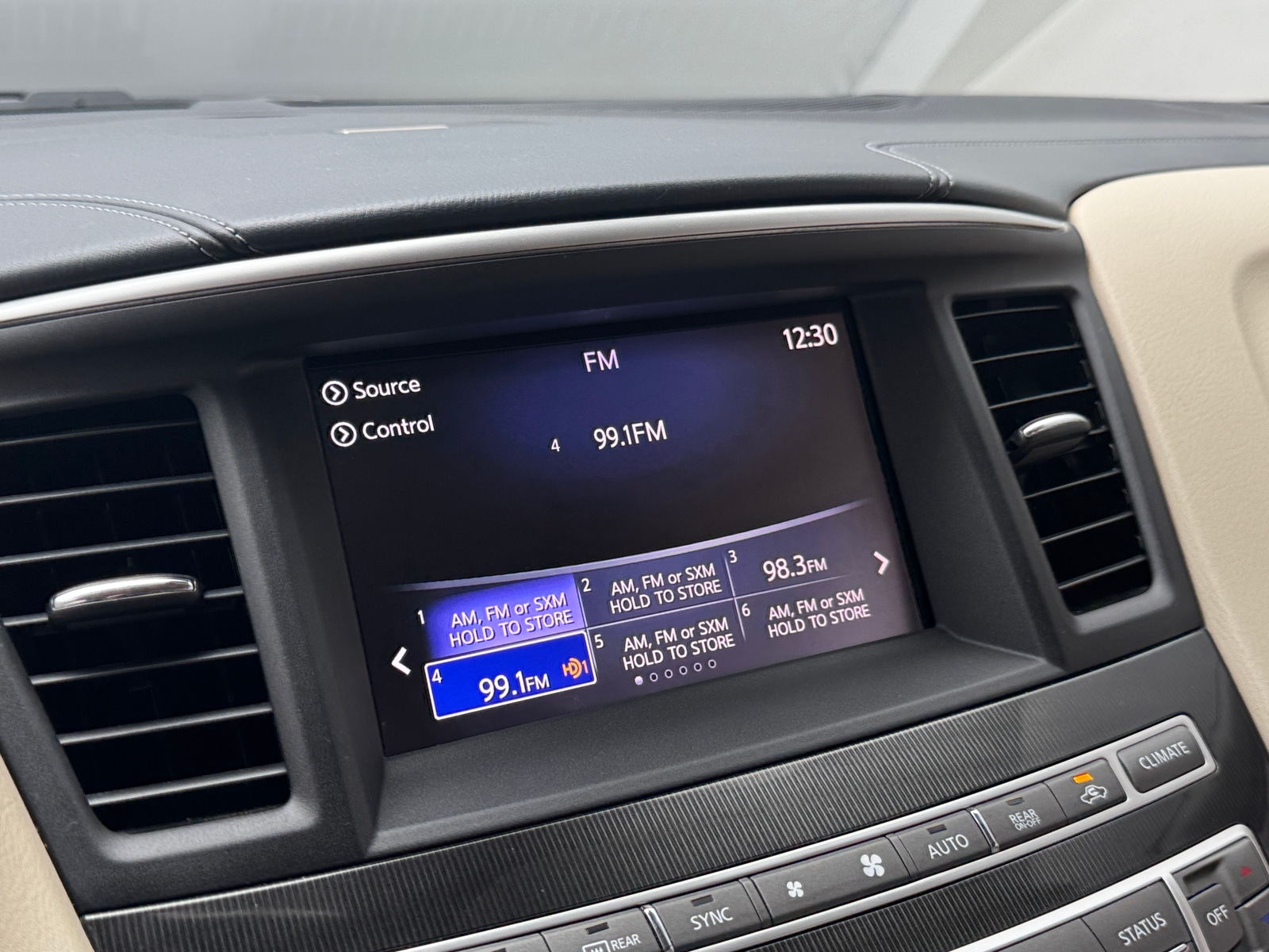 Thumbnail: 2019 INFINITI QX60 - 3