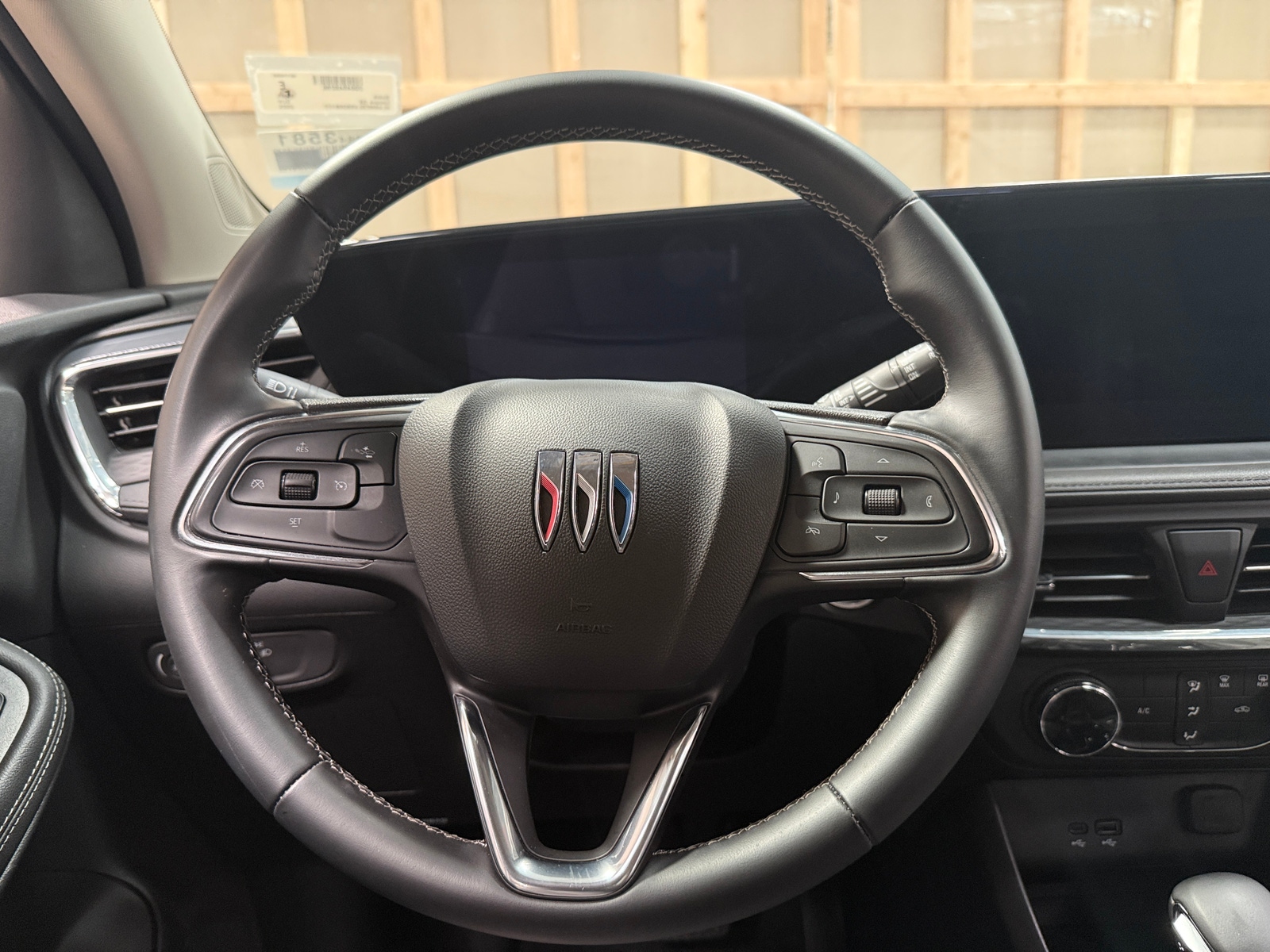 Thumbnail: 2025 Buick Encore GX - 4