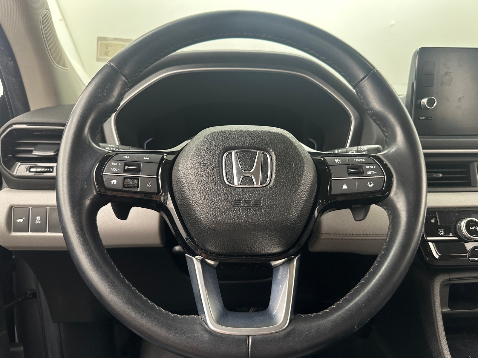 Thumbnail: 2025 Honda Pilot - 4