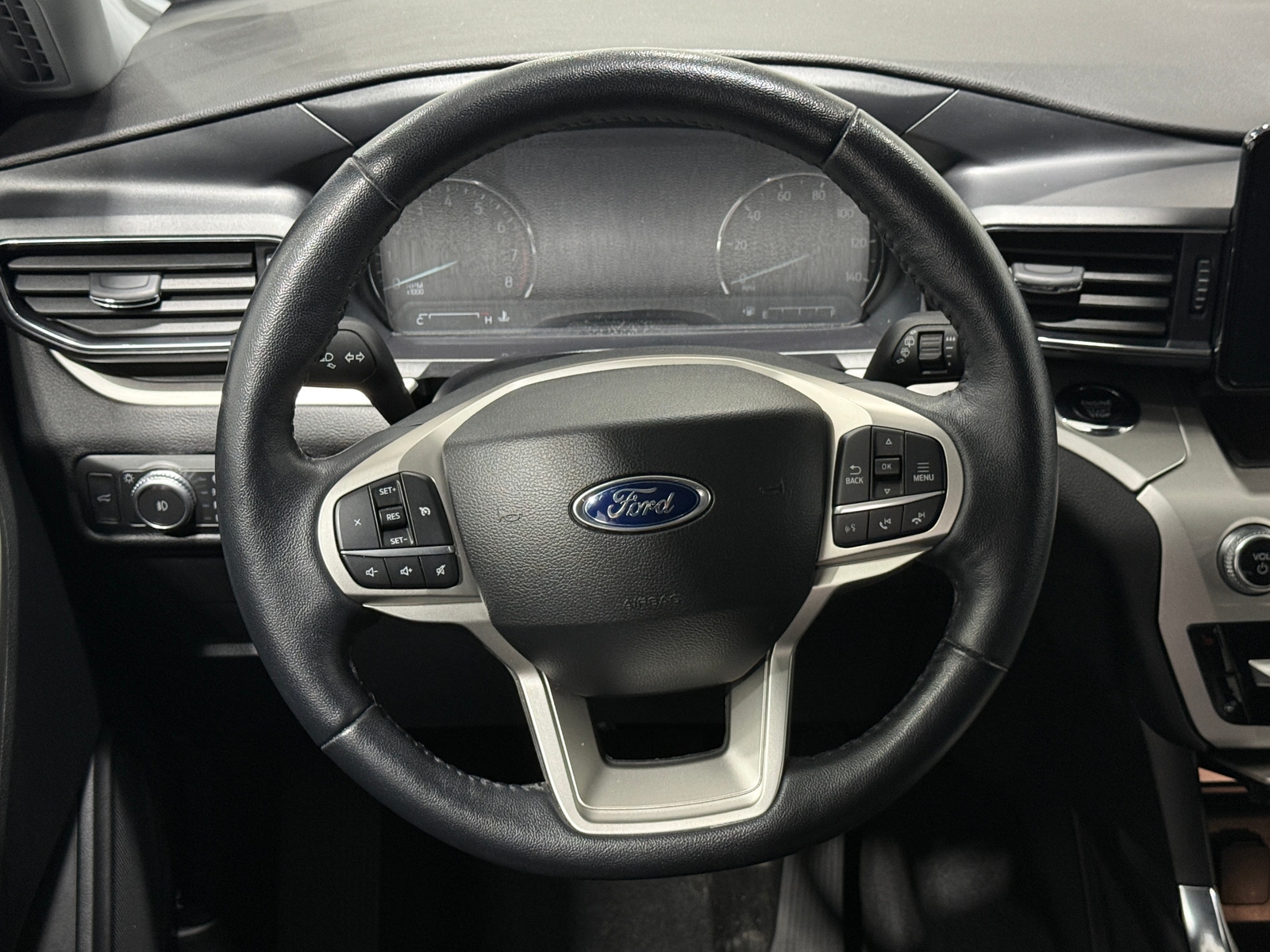 Thumbnail: 2022 Ford Explorer - 4
