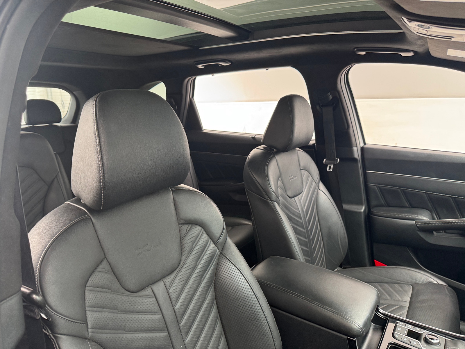 Thumbnail: 2024 Kia Sorento - 2