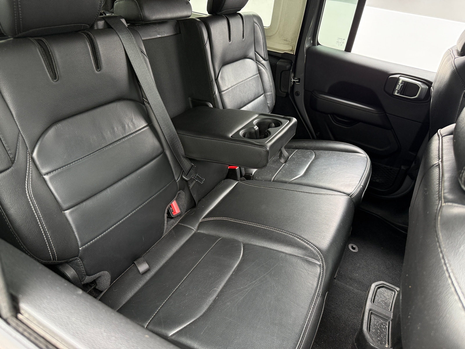 Thumbnail: 2021 Jeep Wrangler - 5