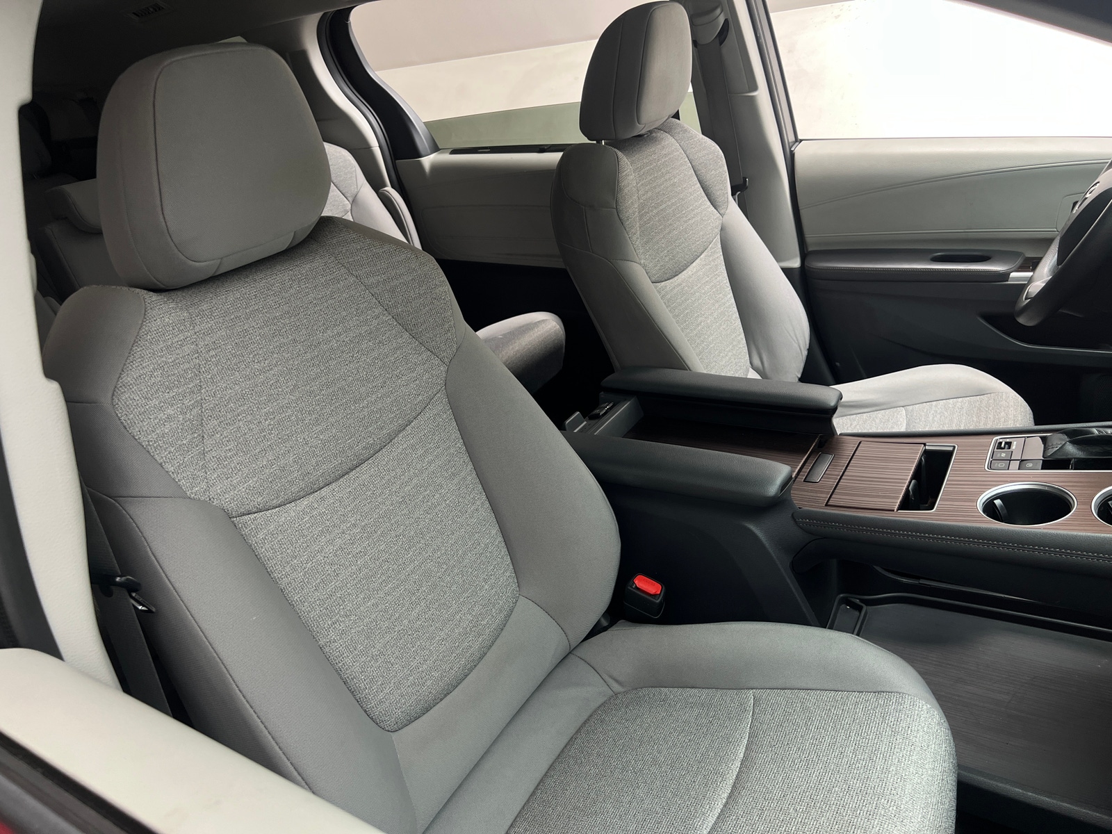 Thumbnail: 2021 Toyota Sienna - 2