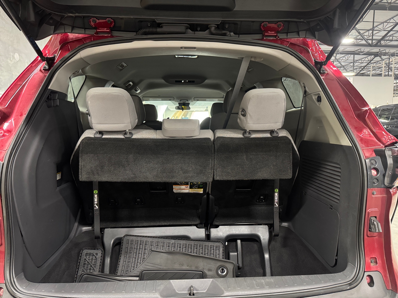Thumbnail: 2021 Toyota Sienna - 7