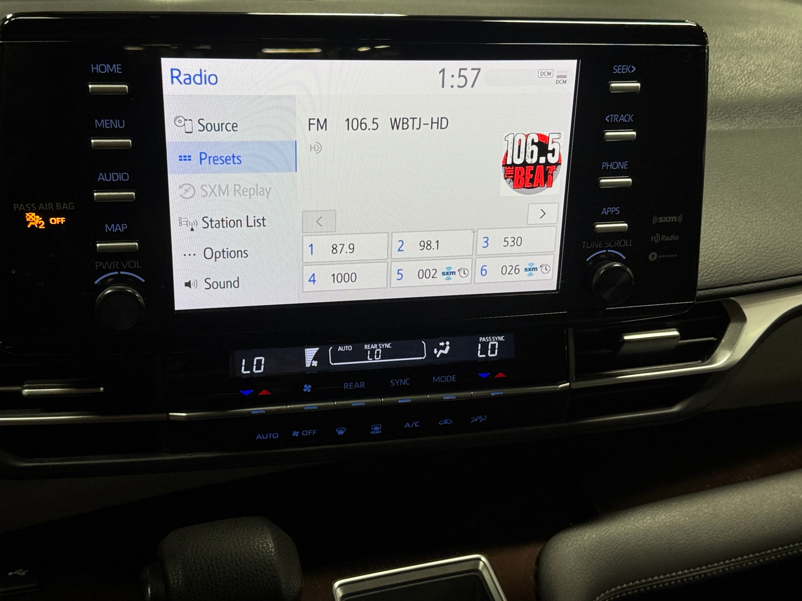 Thumbnail: 2021 Toyota Sienna - 4