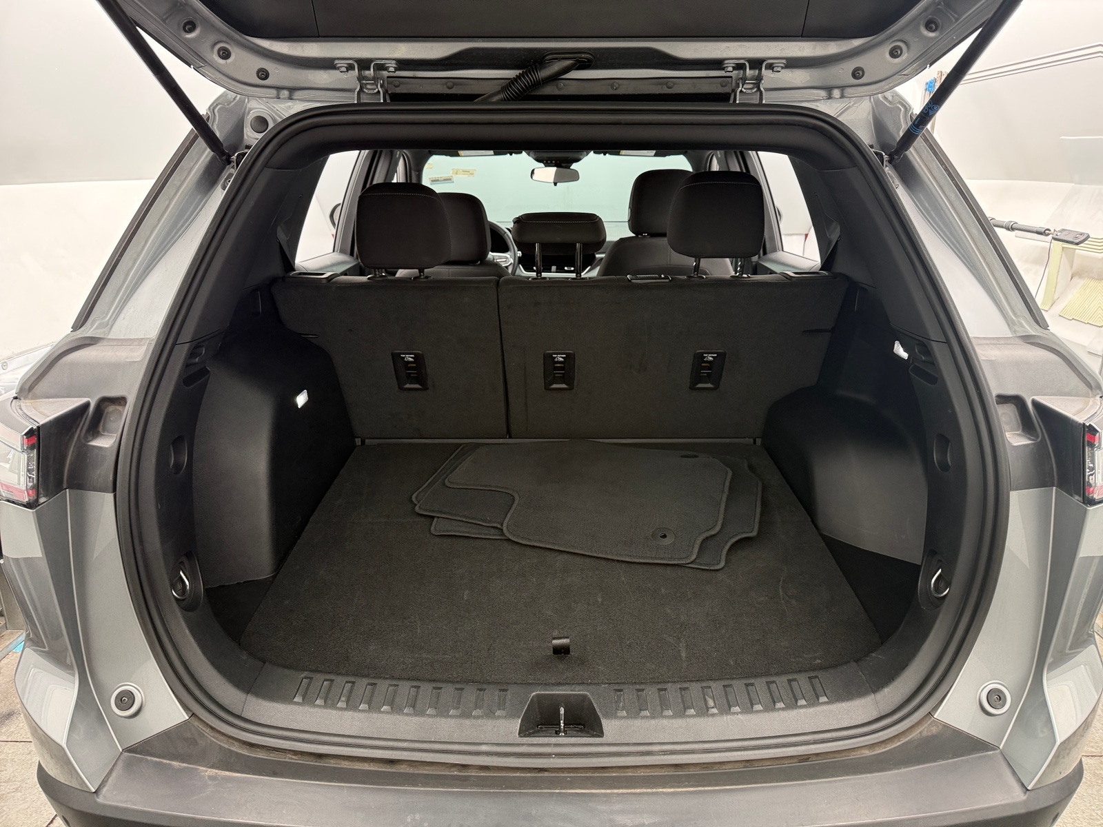 Thumbnail: 2025 Chevrolet Equinox - 7