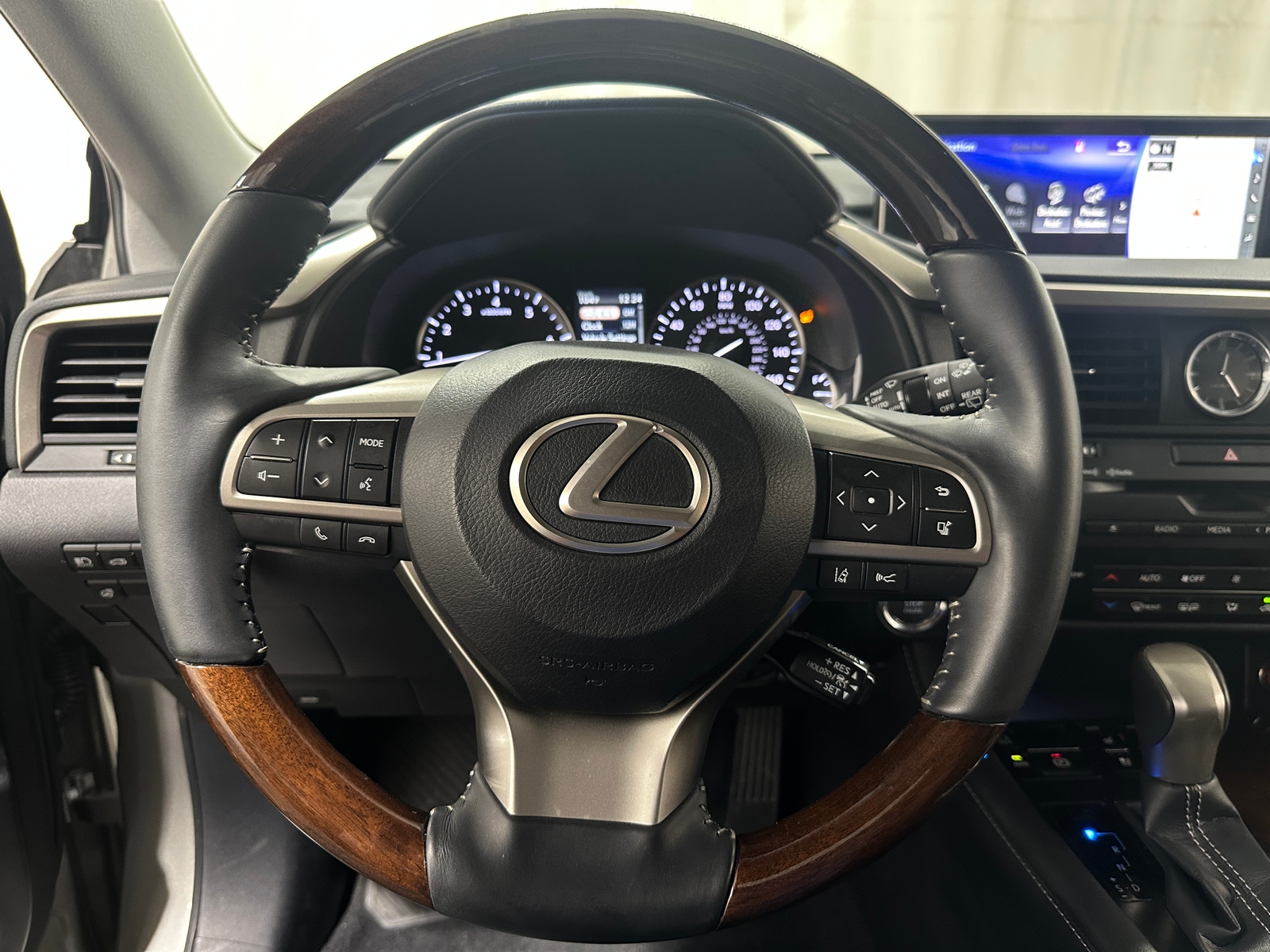 Thumbnail: 2017 Lexus RX - 4