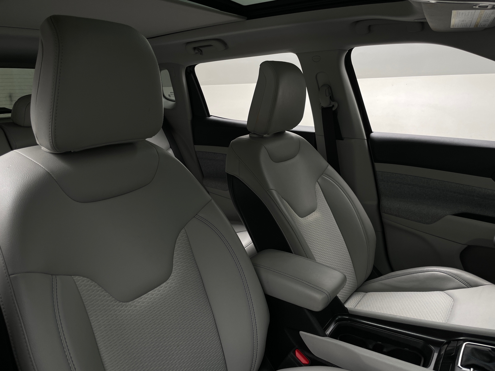 Thumbnail: 2022 Jeep Compass - 2