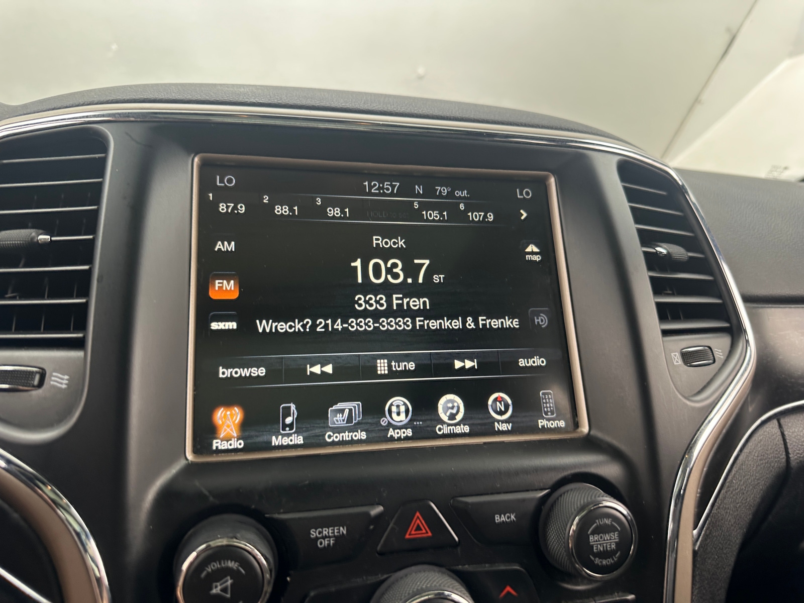 Thumbnail: 2017 Jeep Grand Cherokee - 4