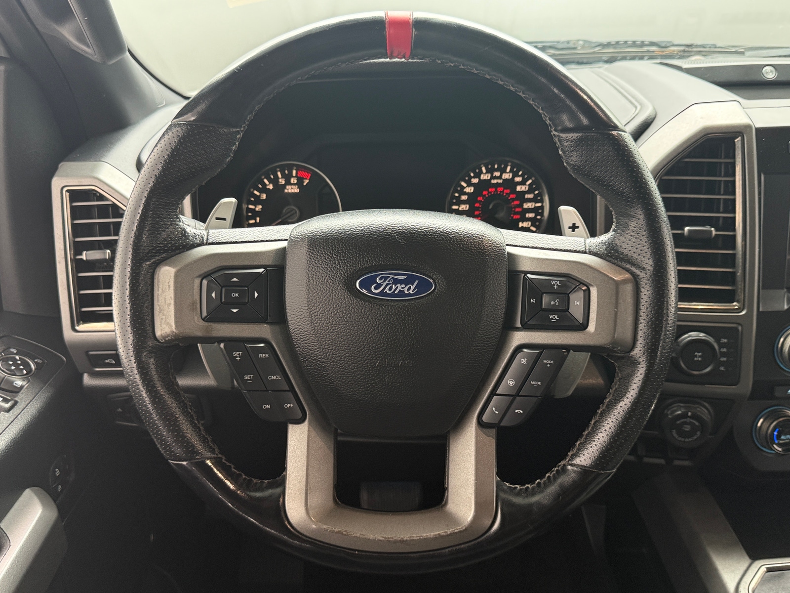 Thumbnail: 2018 Ford Econoline - 4