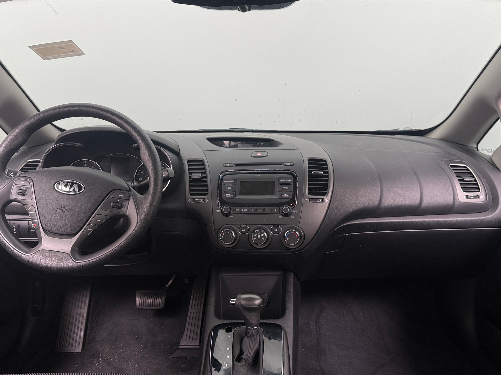 Thumbnail: 2017 Kia Forte - 3