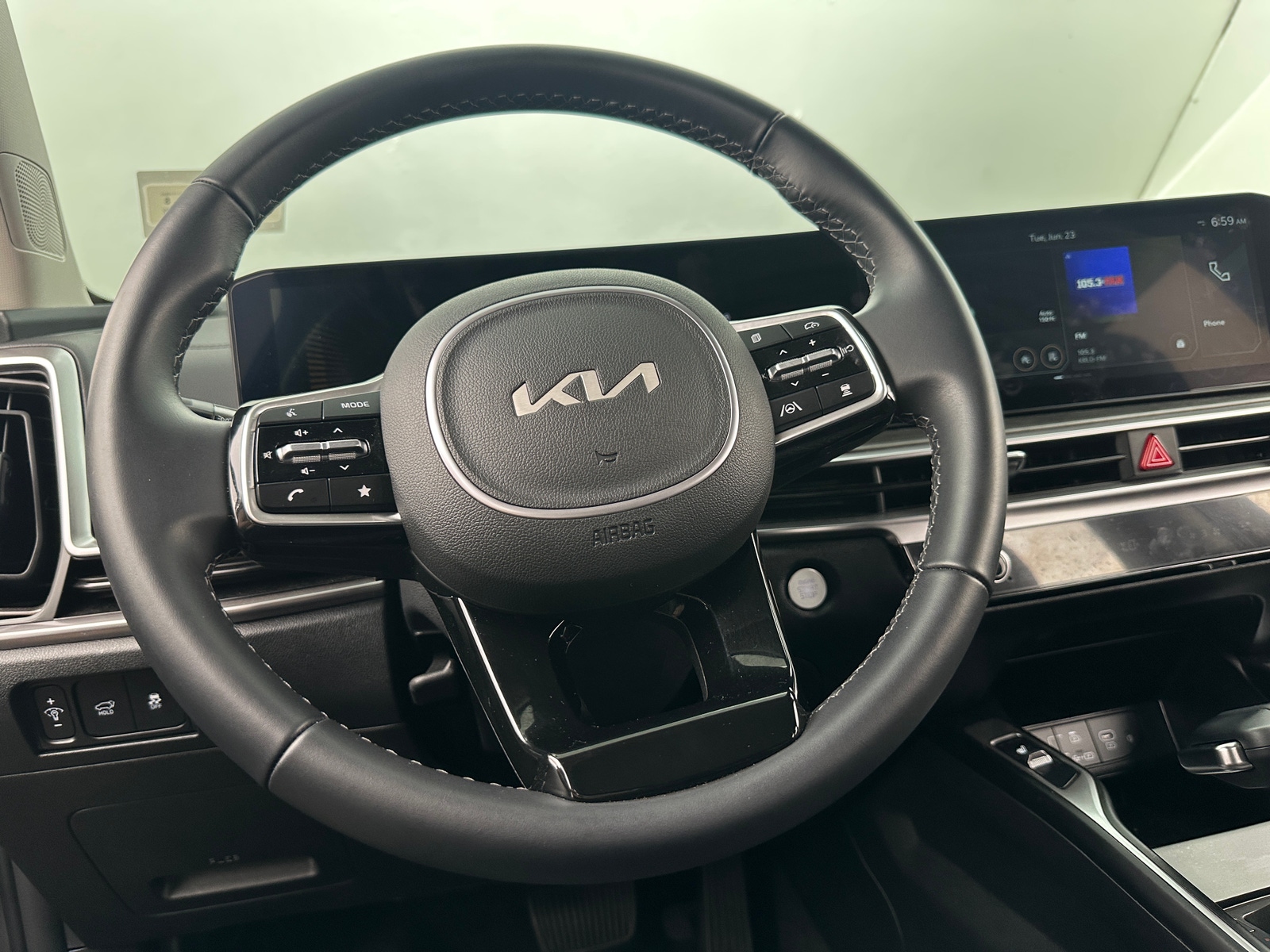 Thumbnail: 2025 Kia Sorento - 4