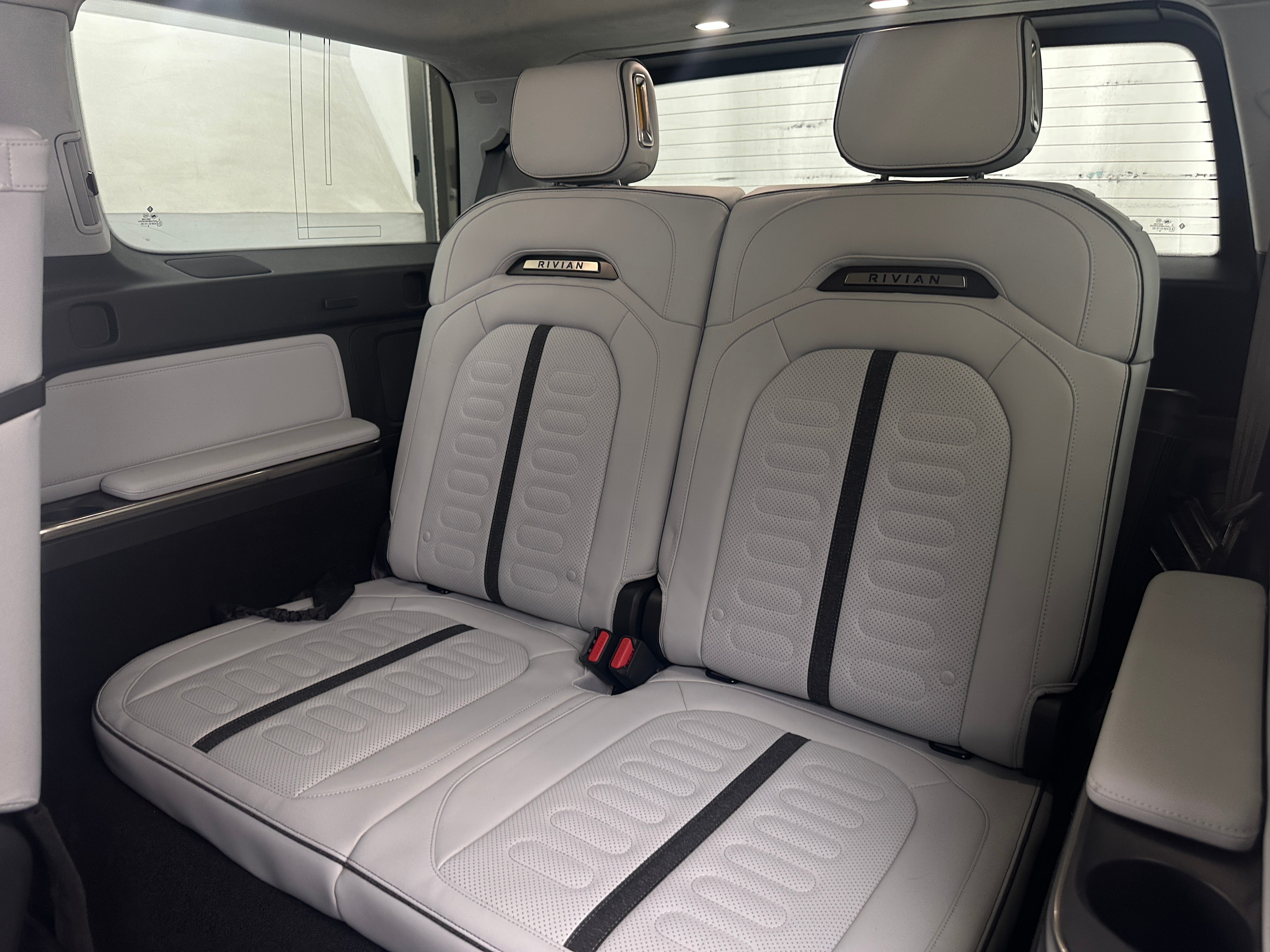 Used 2024 Rivian R1S Adventure with VIN 7PDSGABA6RN031293 for sale in Auburn, WA