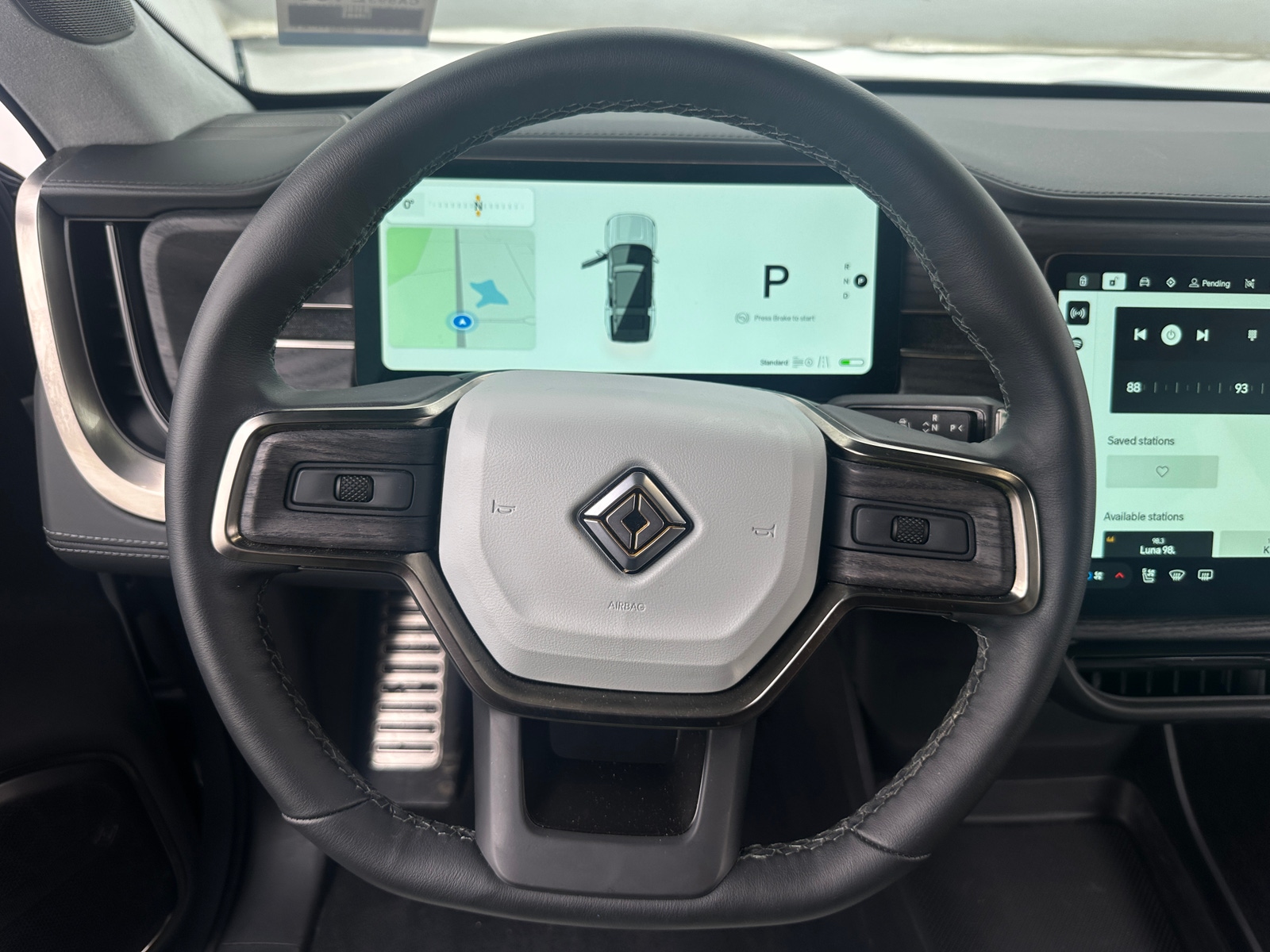 Thumbnail: 2024 Rivian R1S - 4