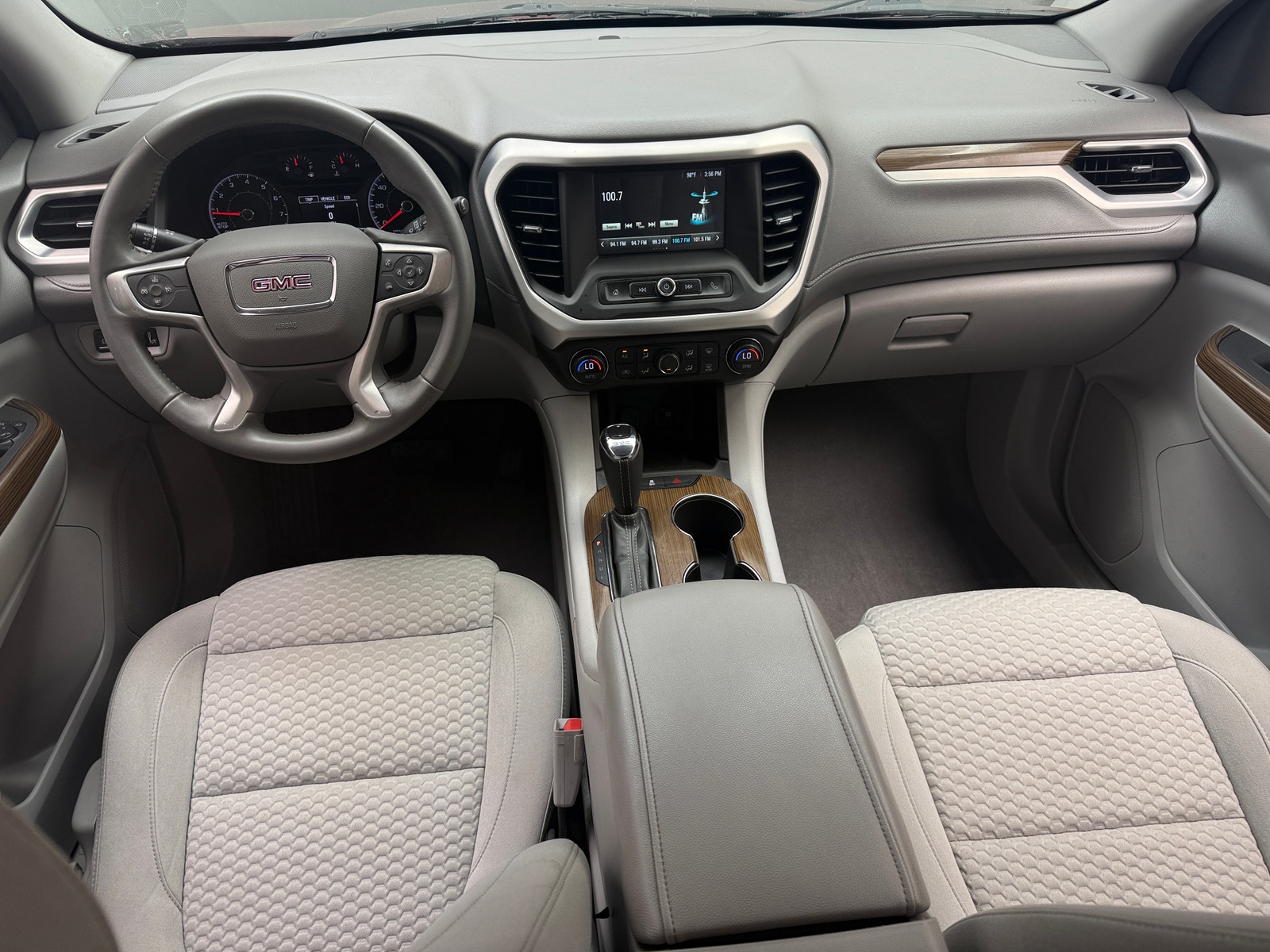 Thumbnail: 2018 GMC Acadia - 3