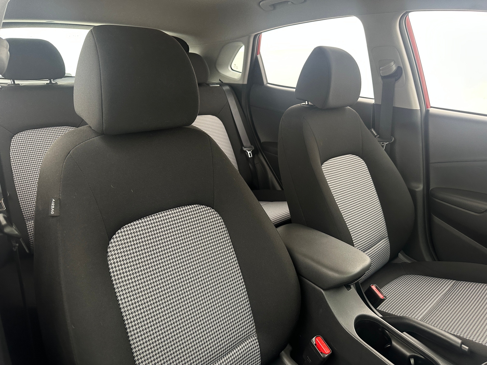Thumbnail: 2023 Hyundai Kona - 2
