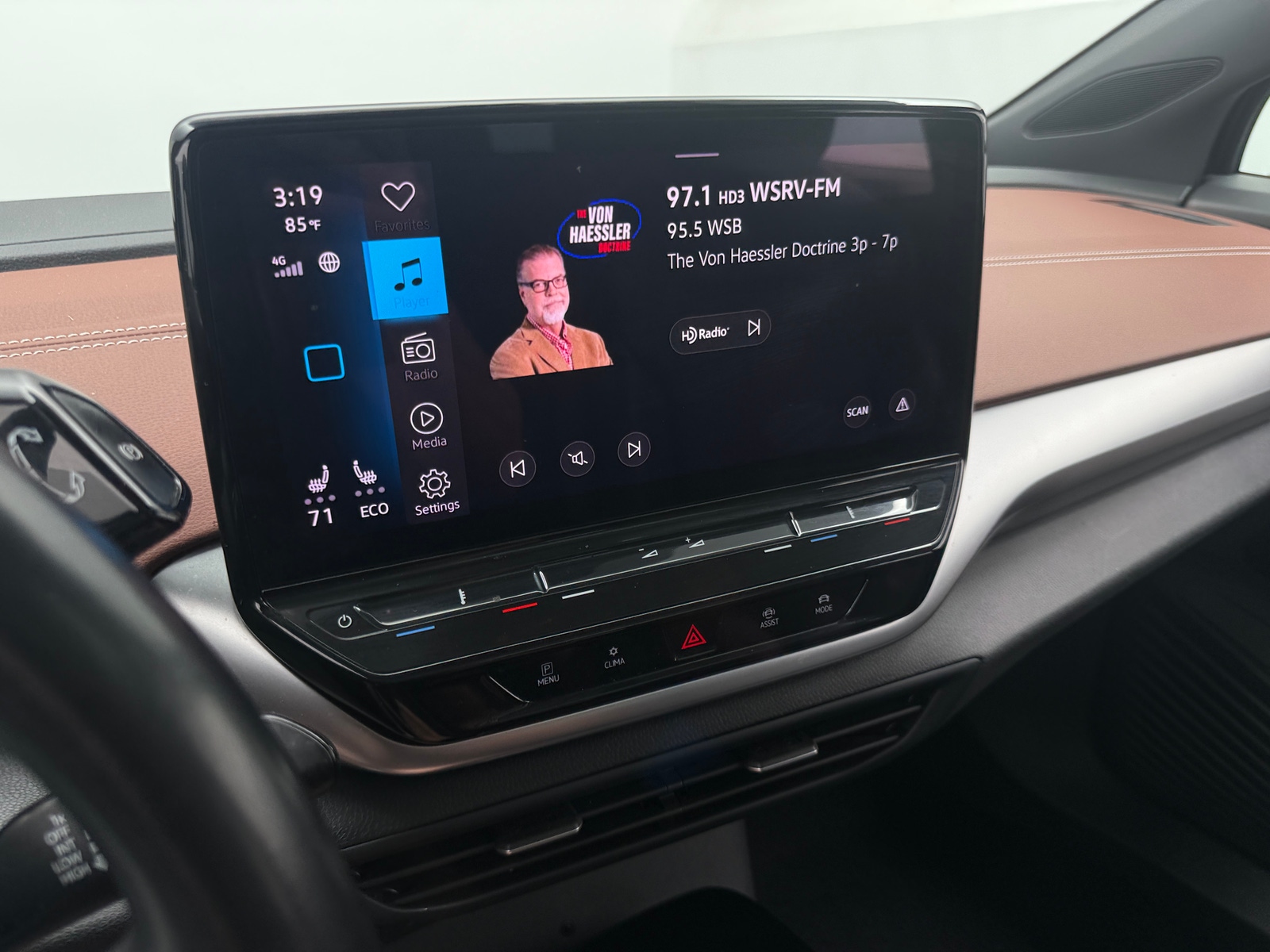 Thumbnail: 2021 Volkswagen ID.4 - 3