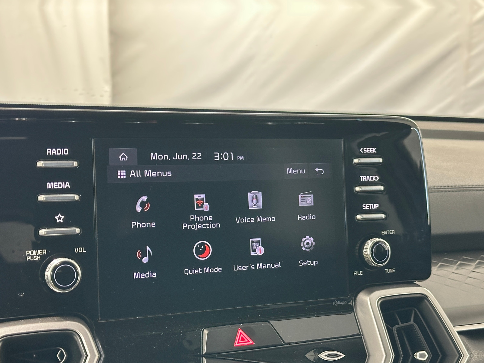 Thumbnail: 2022 Kia Sorento - 4