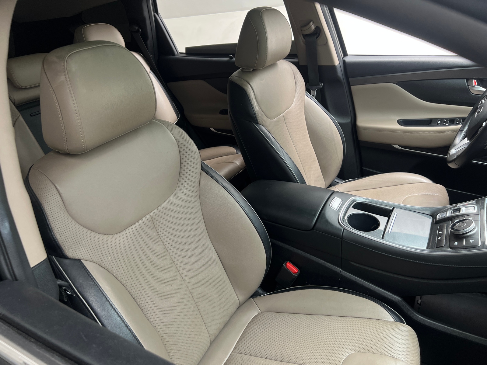 Thumbnail: 2021 Hyundai Santa Fe - 2