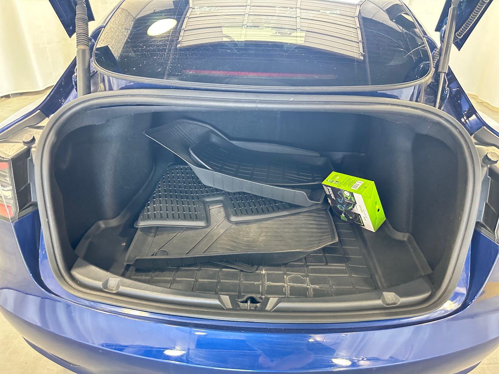 Thumbnail: 2023 Tesla Model 3 - 6