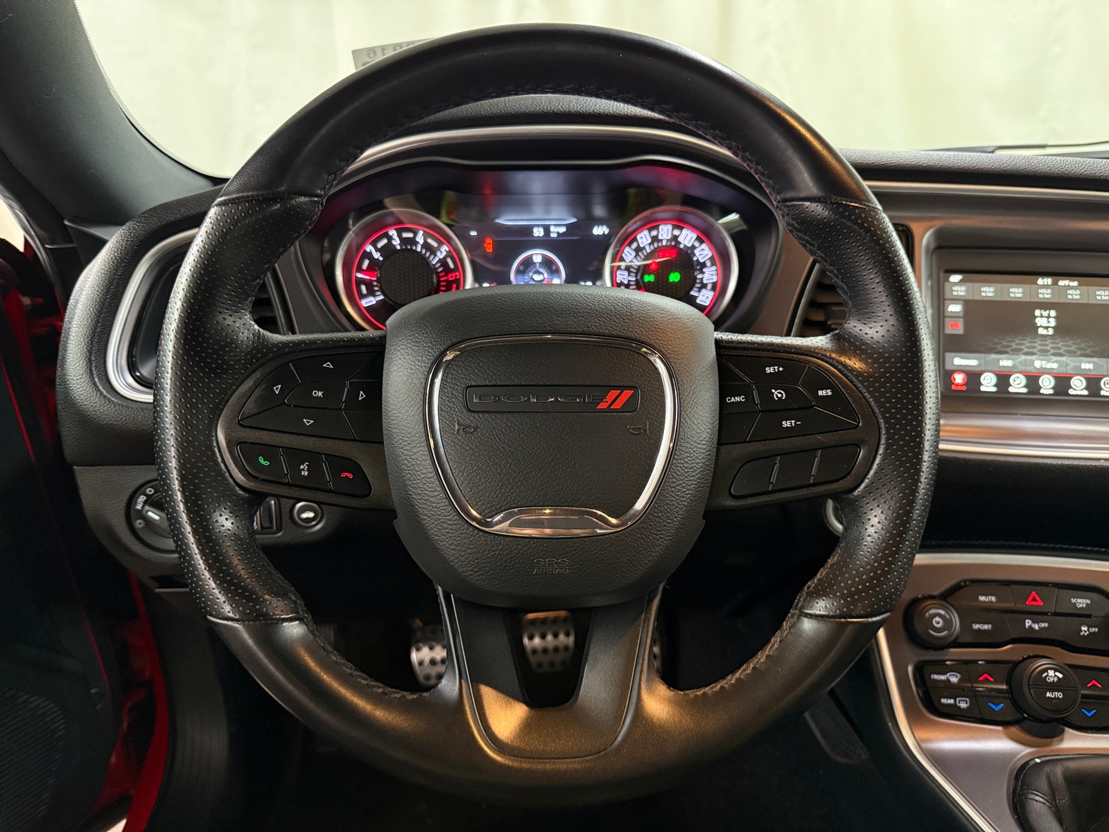 Thumbnail: 2021 Dodge Challenger - 4