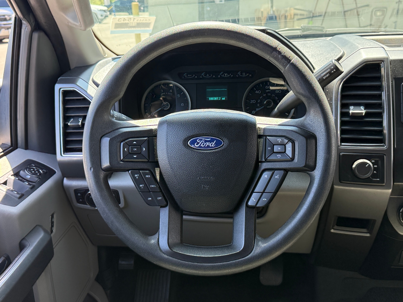 Thumbnail: 2017 Ford Econoline - 5